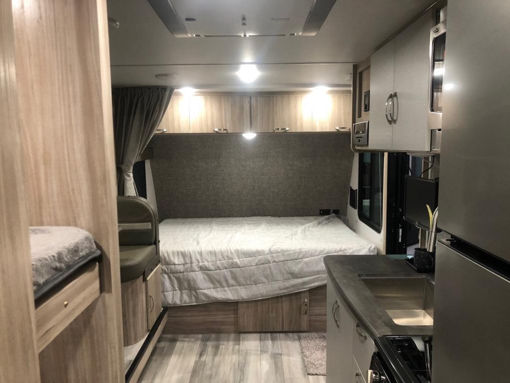 SOLD NEW 2022 WINNEBAGO MICRO MINNIE FLX 2100 BH Acheson AB