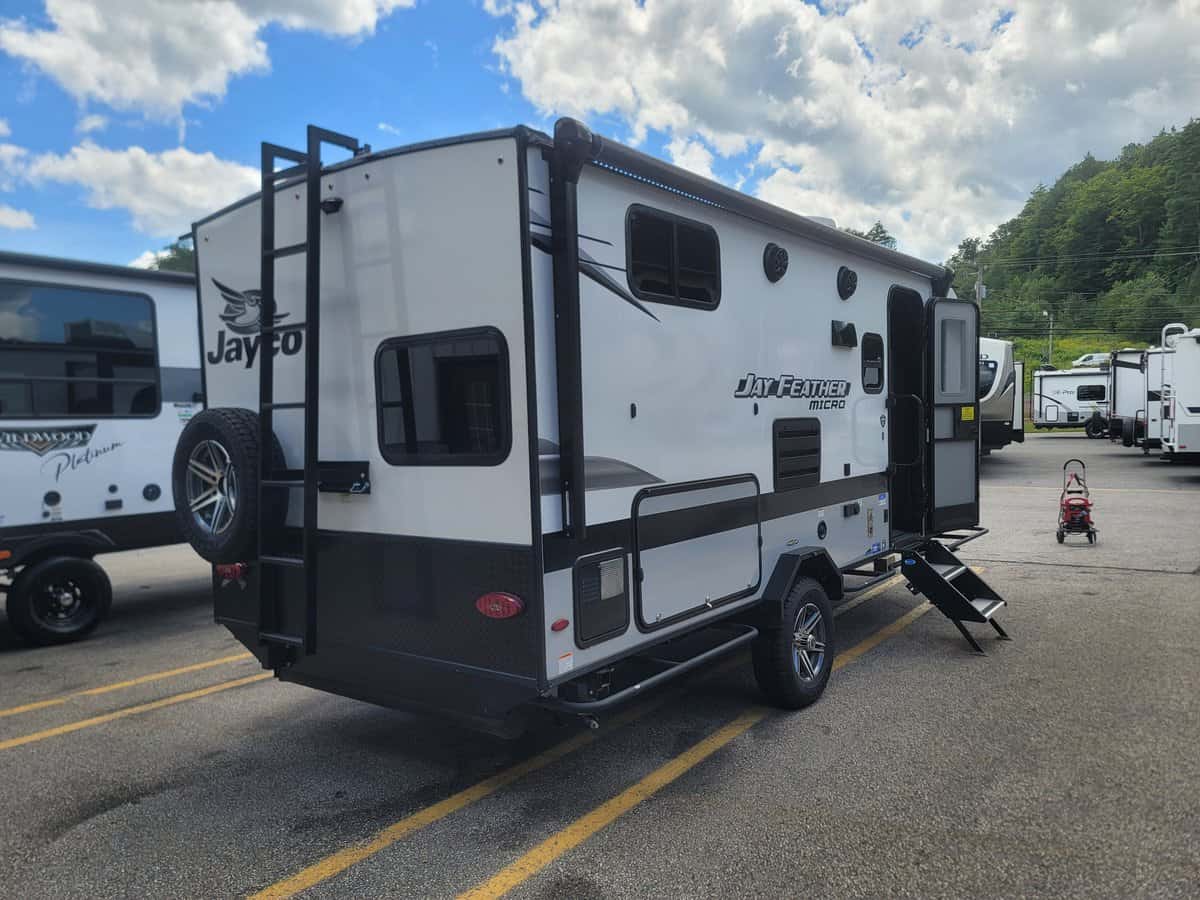 PRE OWNED 2022 JAYCO JAY FEATHER MICRO 199MBS Weare NH