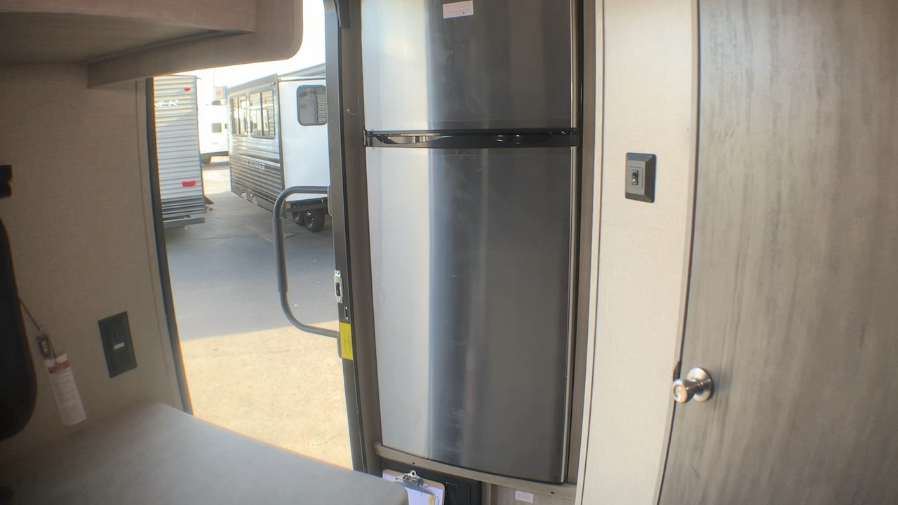 Sold New Coachmen Catalina Summit Series Fqs Ft Worth Tx