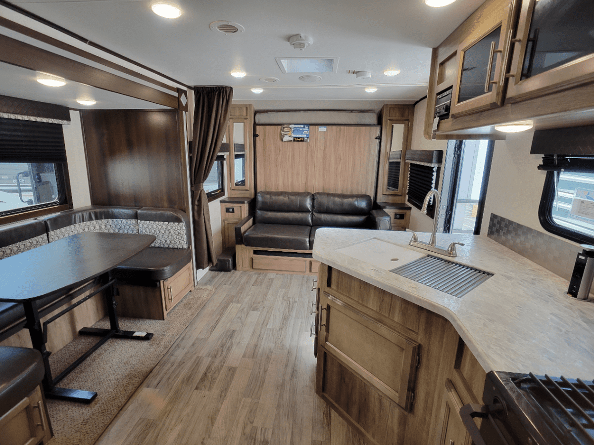 USED 2019 Jayco JAY FEATHER 24BHM | Acton, CA