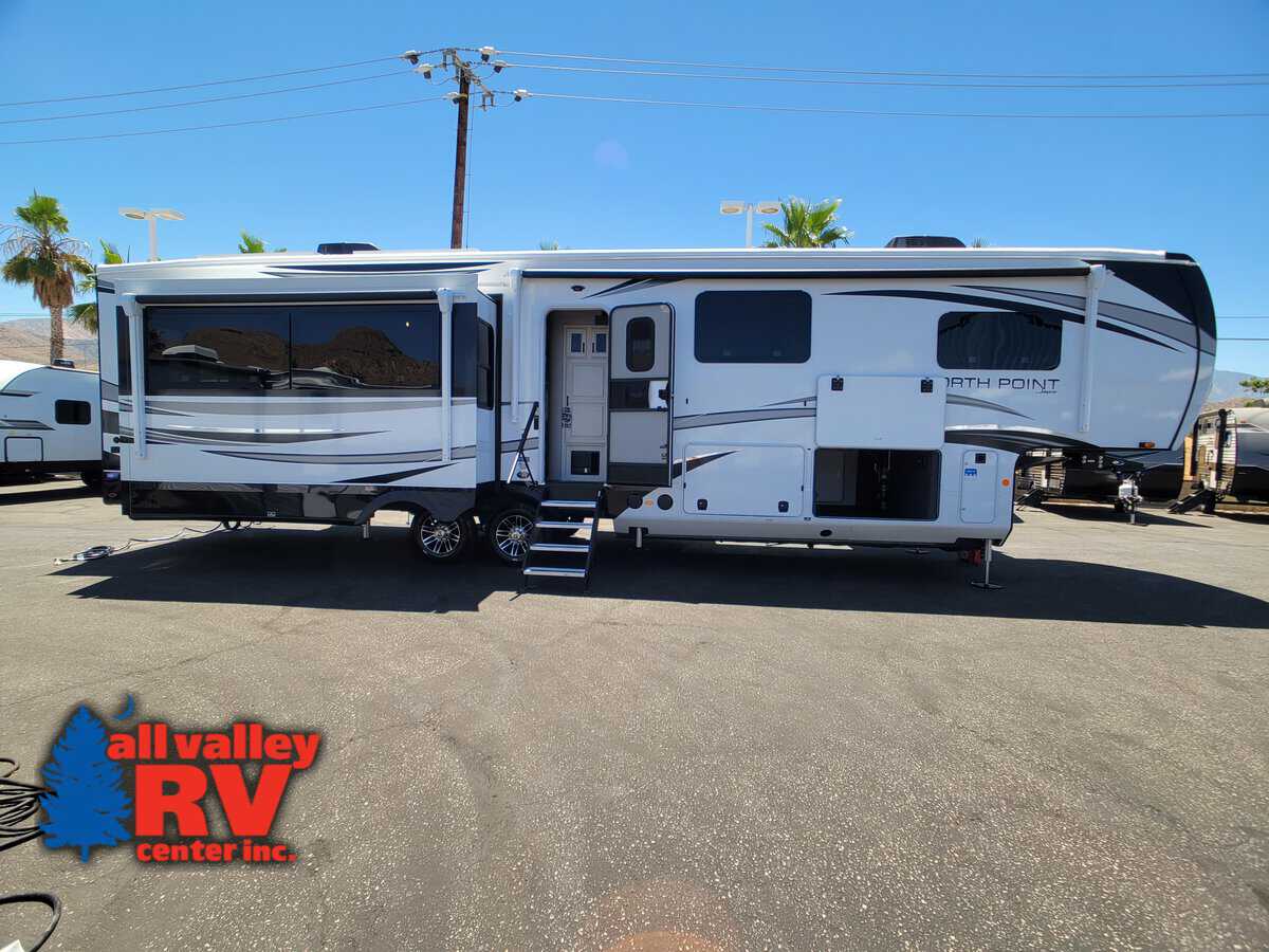NEW 2024 Jayco NORTH POINT 377RLBH Acton, CA