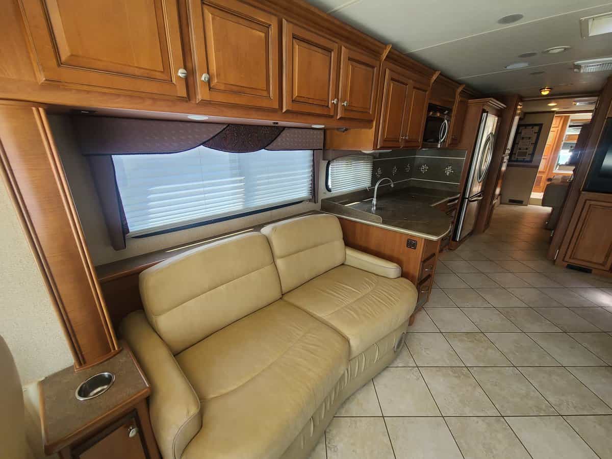 USED 2011 Damon TUSCANY 42RQ | Evansville, IN