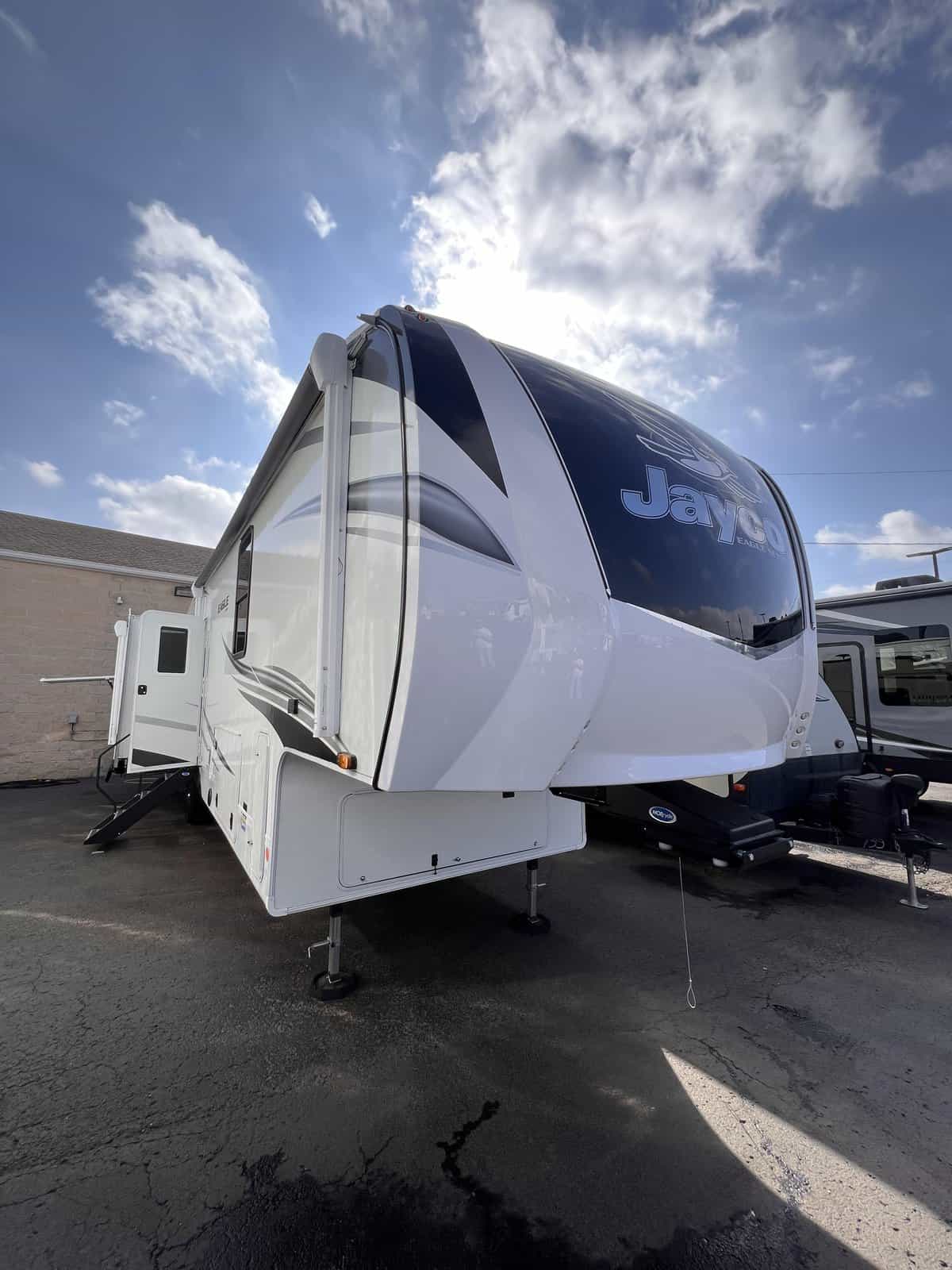 SOLD USED 2021 Jayco Eagle 336FBOK | Hazelwood, MO