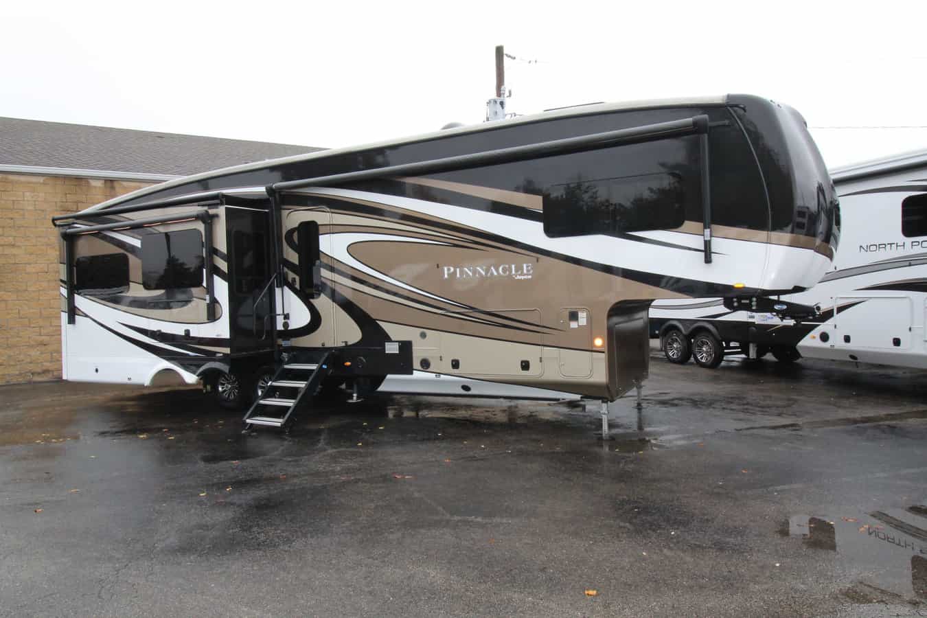 Jayco Pinnacle For Sale Luxury Fifth Wheels St. Louis, MO