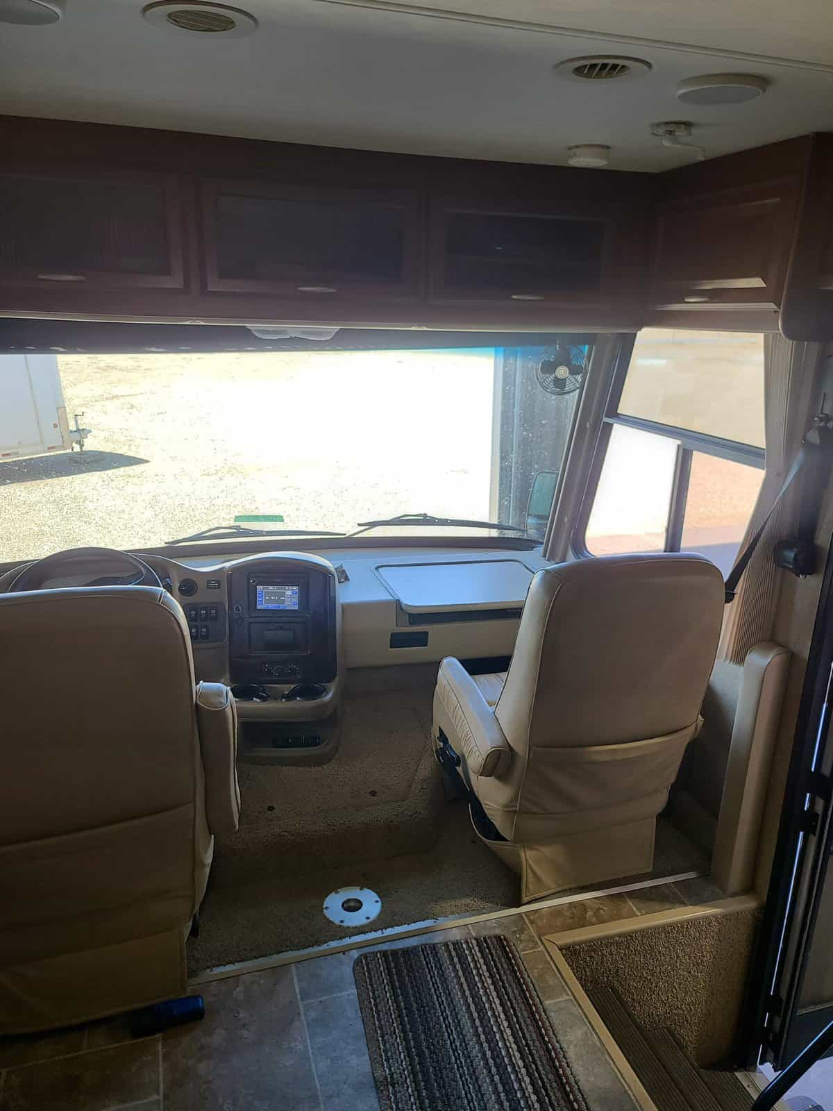 USED 2013 Thor Motor Coach Challenger 37GT | Acheson, AB