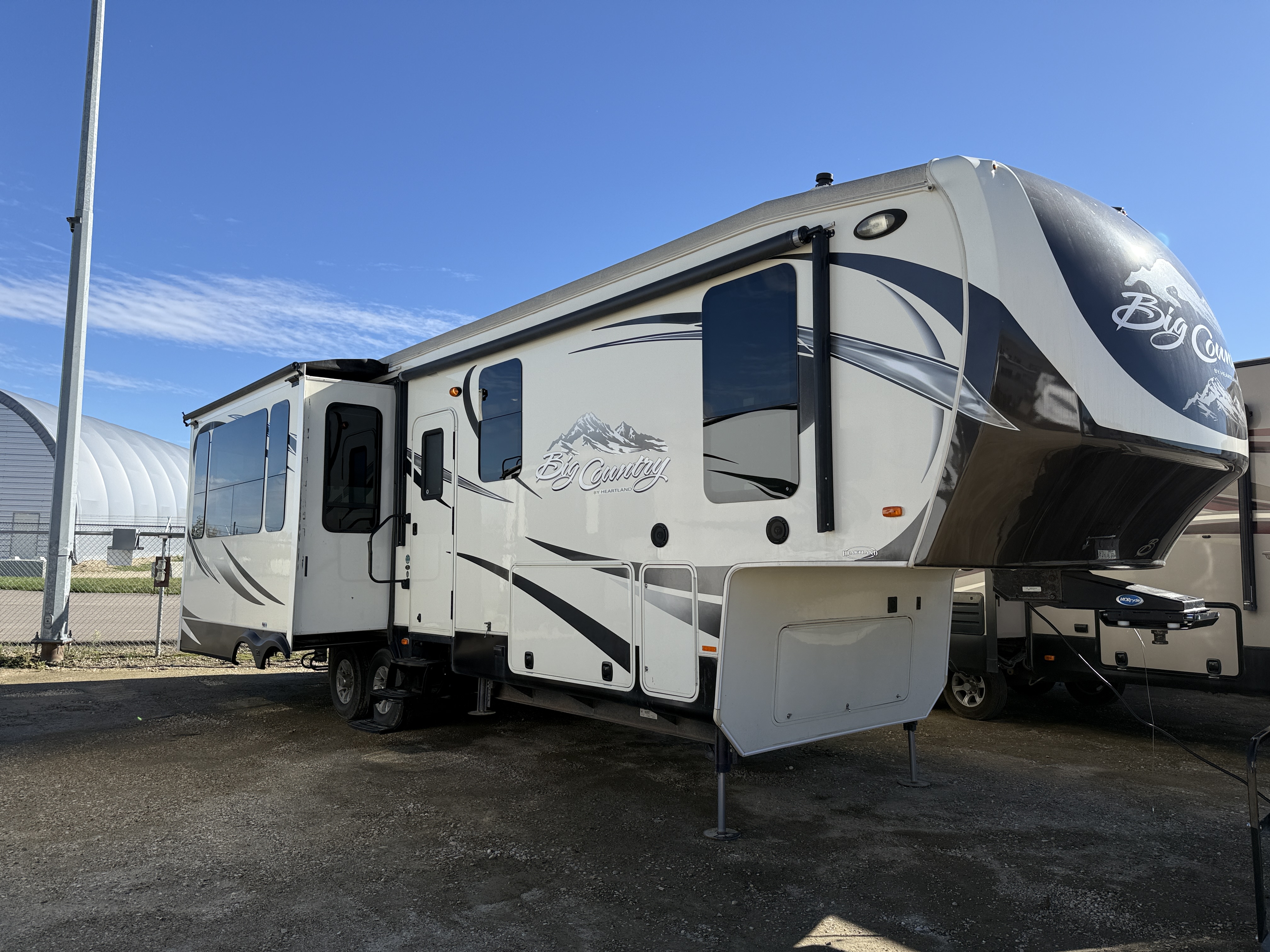 USED 2015 Heartland Big Country 3150RL