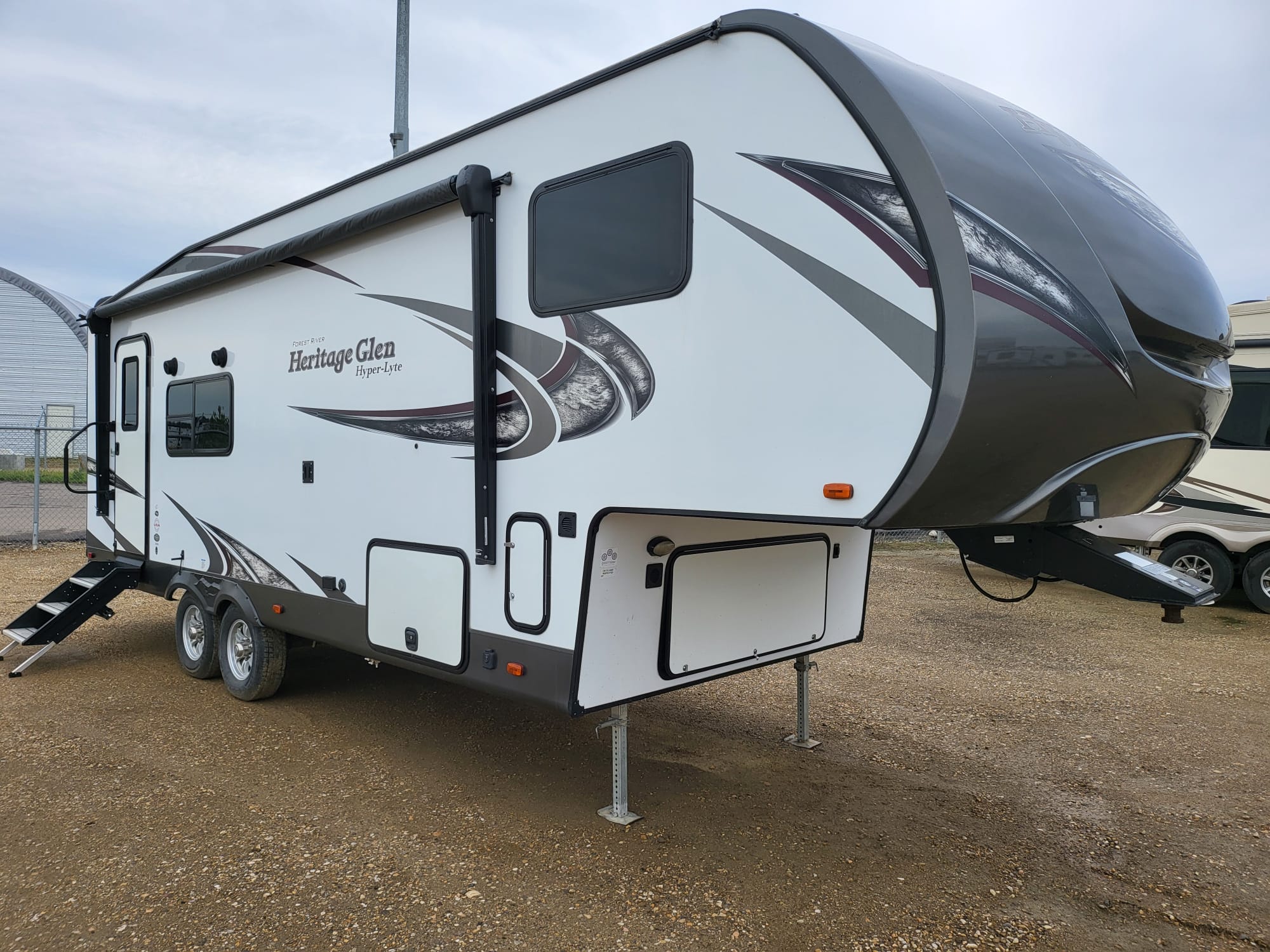 Used 2018 Forest River HERITAGE GLEN 25 RKHL