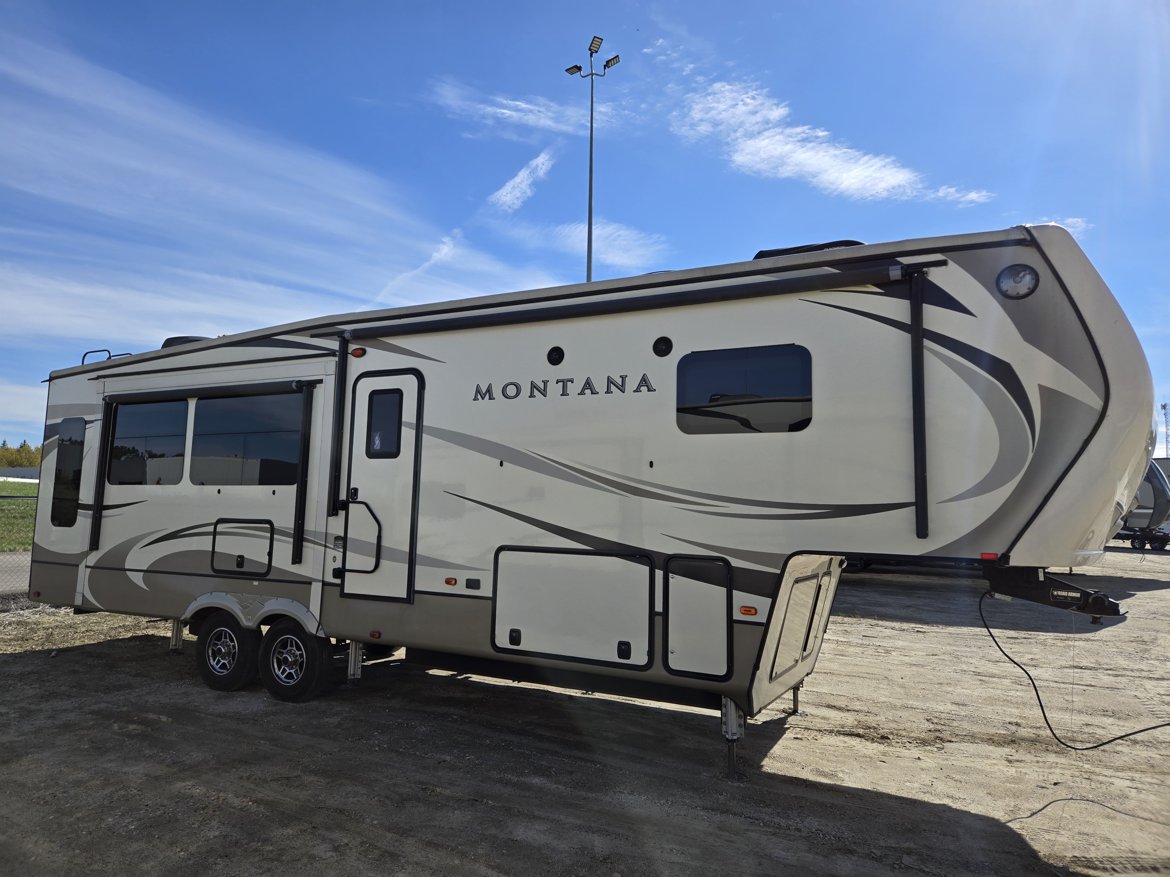 Used 2018 Keystone MONTANA 3120 RL