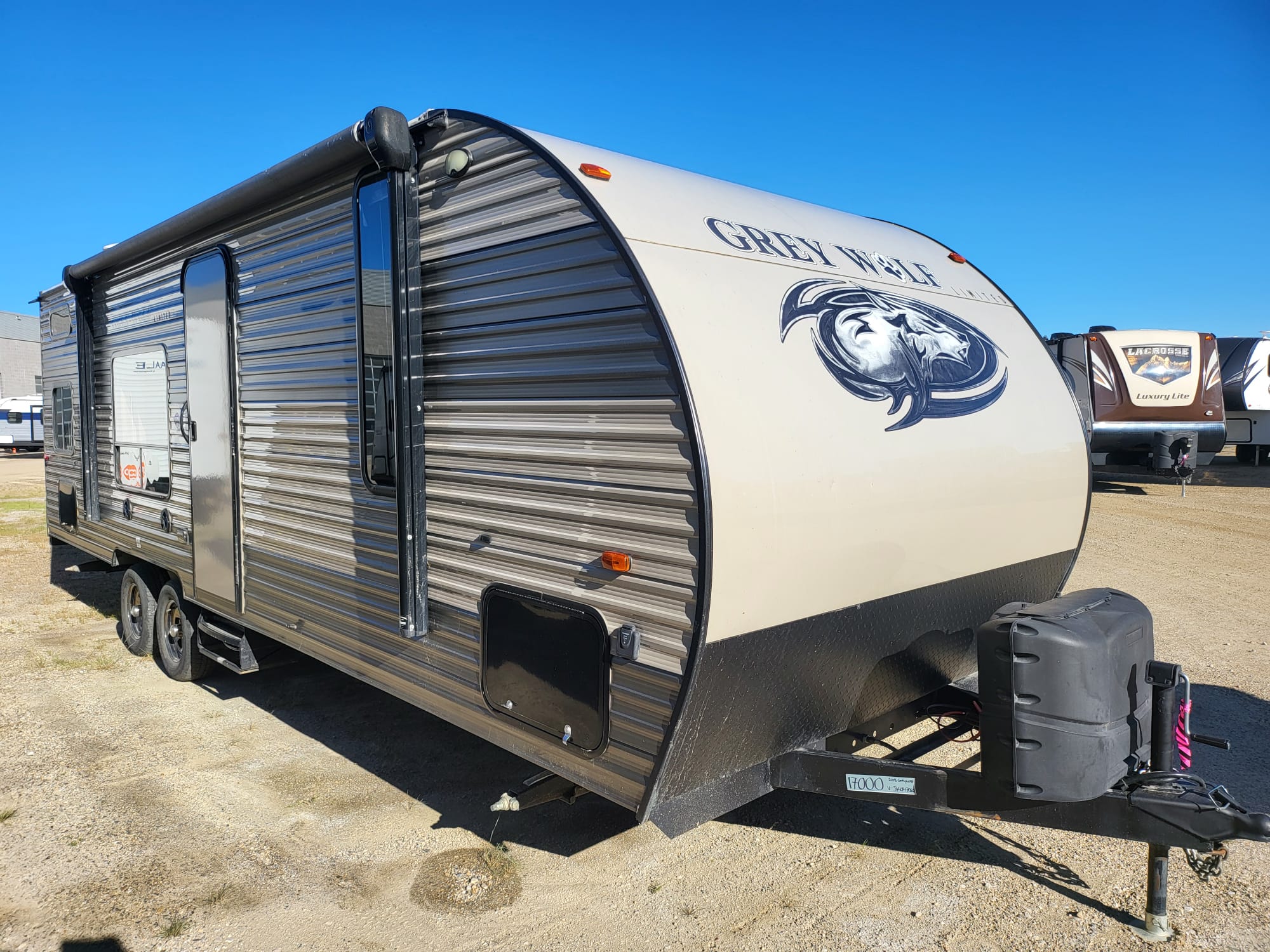 Used 2018 Forest River CHEROKEE GREYWOLF 26DJSE