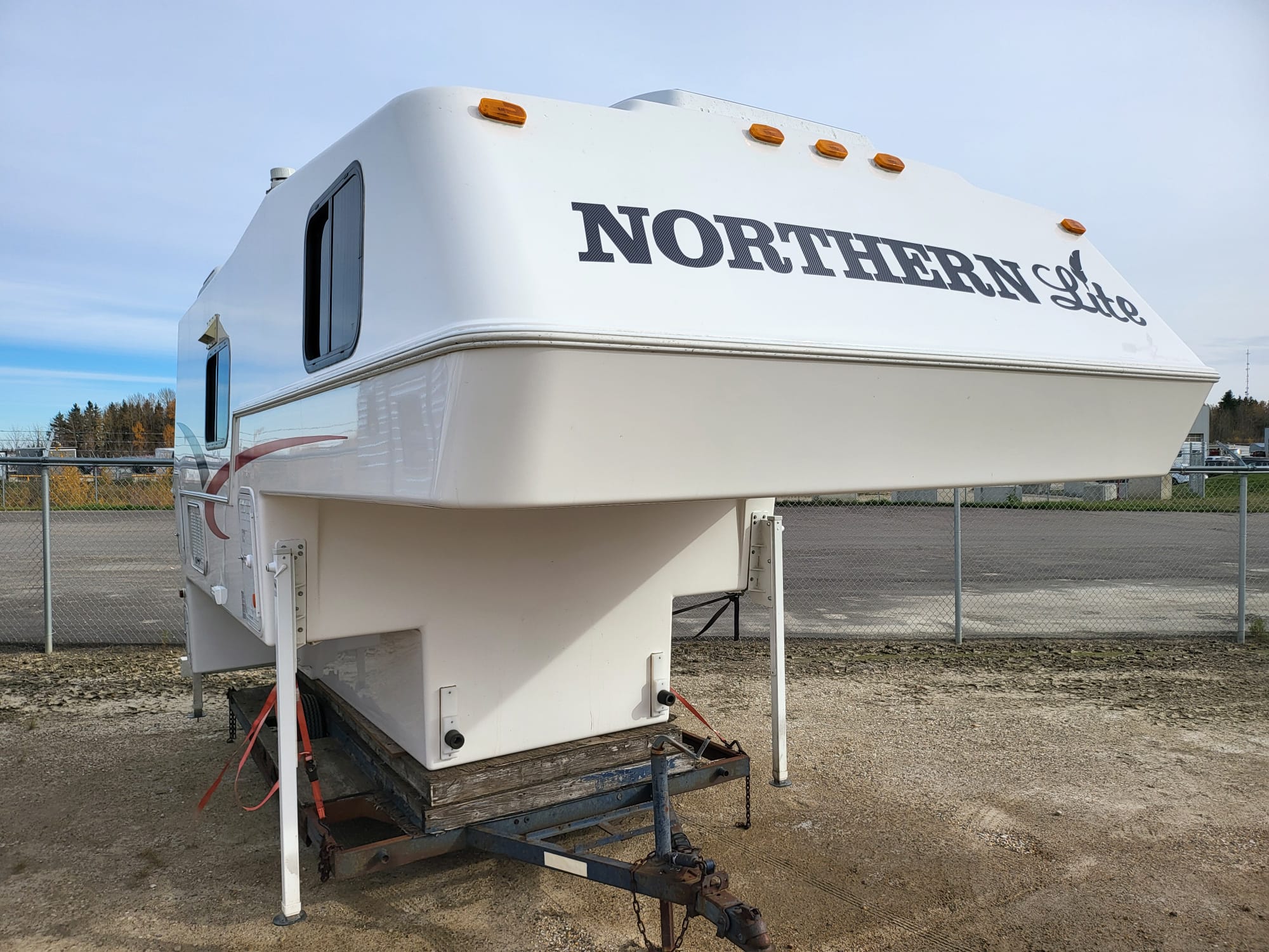 Used 2023 Northern Lite SPORTSMAN PLUS 9.6