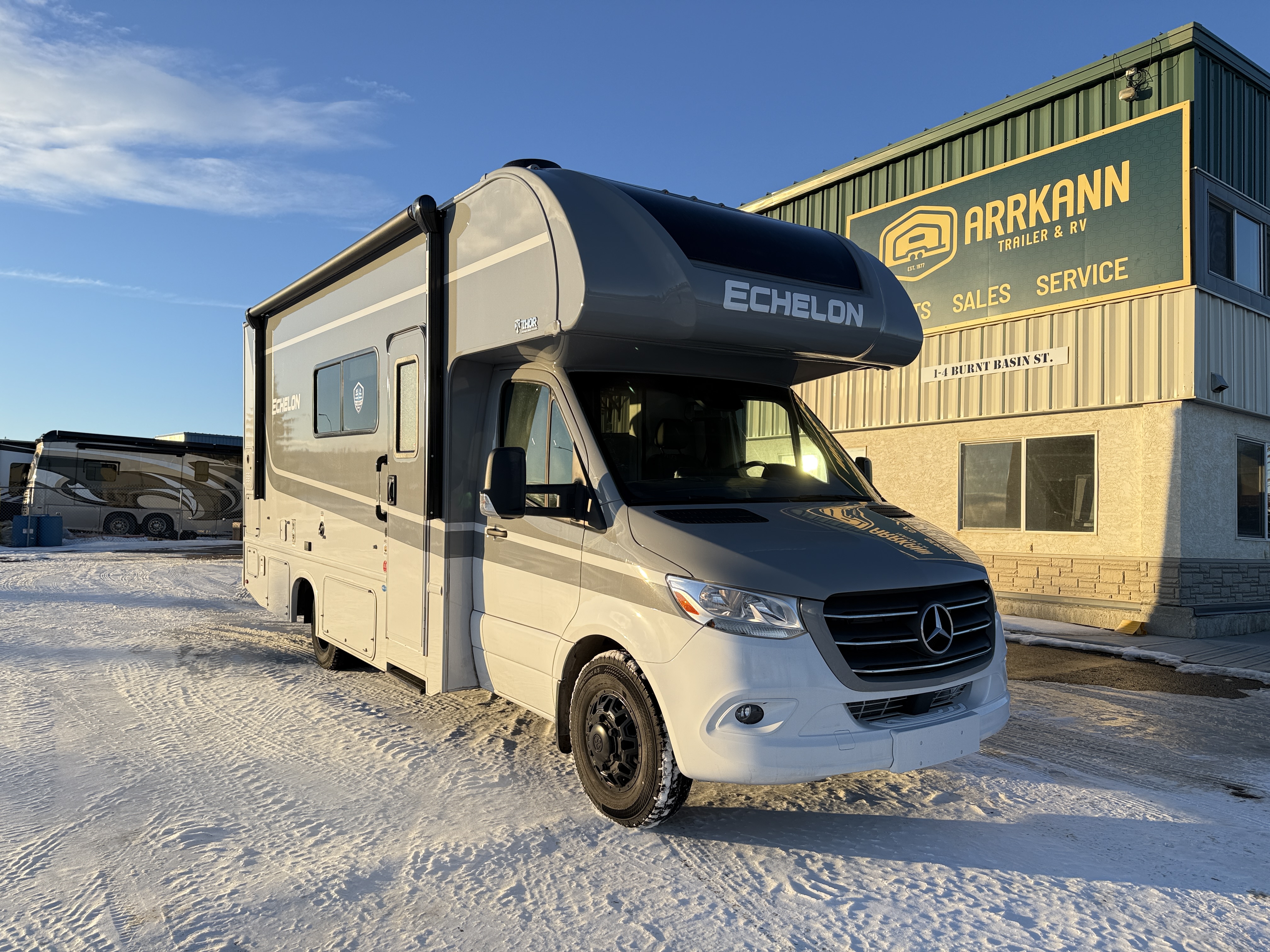 New 2025 Thor Motor Coach ECHELON SPRINTER MB24