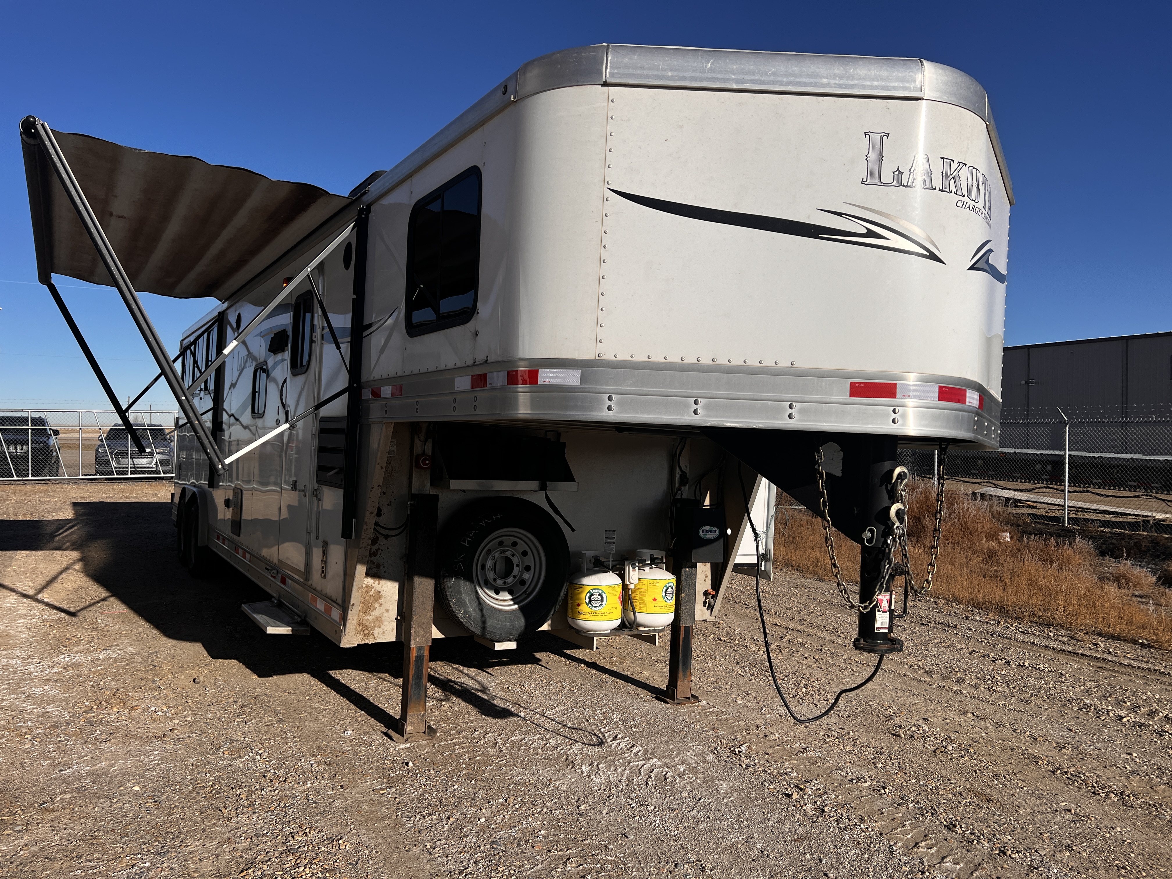 USED 2015 Lakota LAKOTA C8311