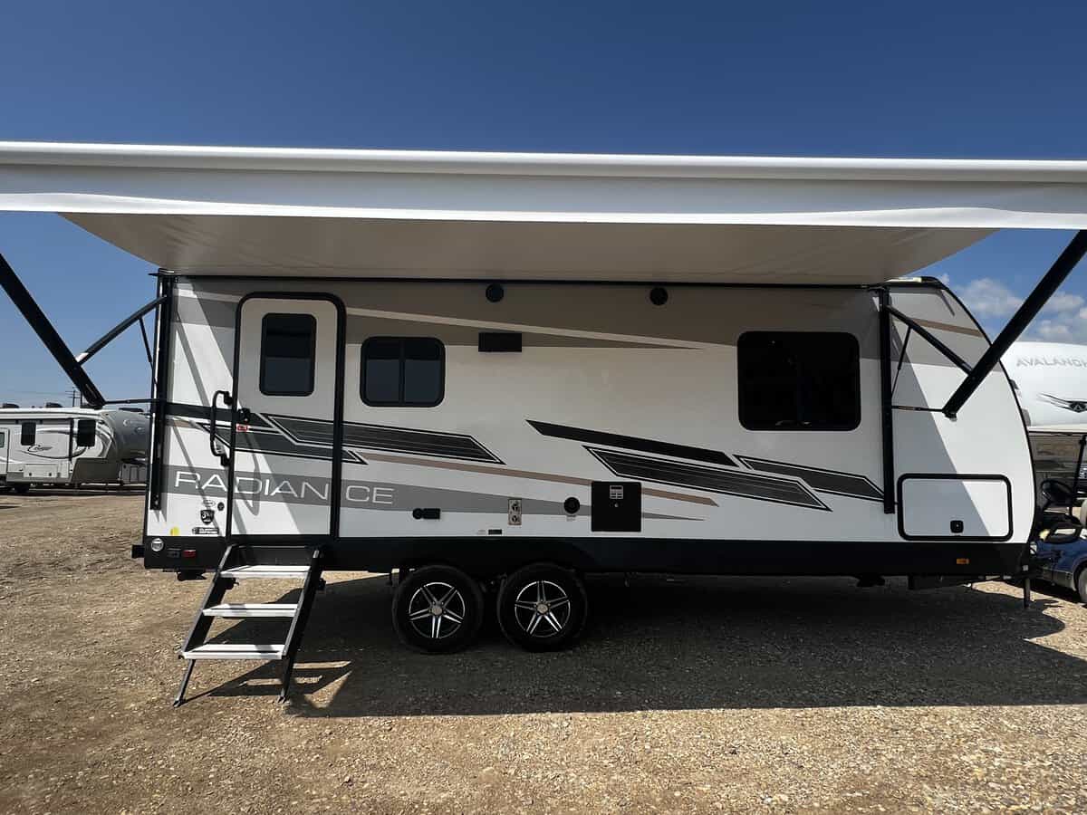 SOLD USED 2022 CRUISER RV RADIANCE 21RB | Acheson, AB