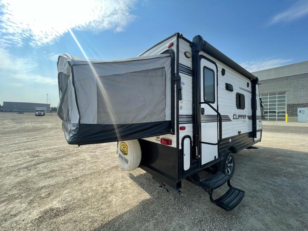 SOLD USED 2018 FOREST RIVER CLIPPER 16 RBD | Acheson, AB