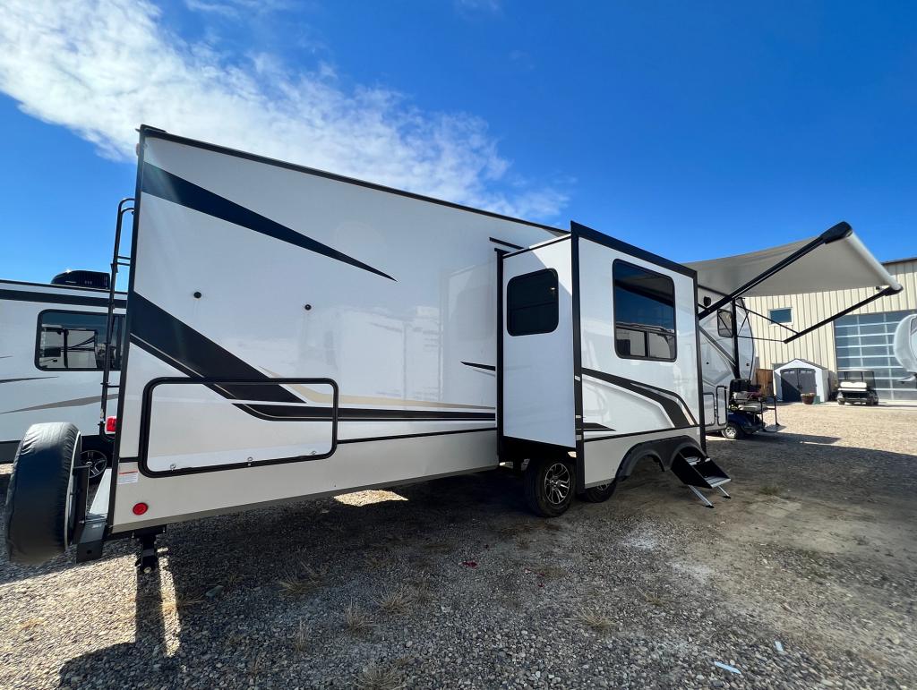 SOLD NEW 2022 FOREST RIVER CRUSADER 33 BH | Acheson, AB