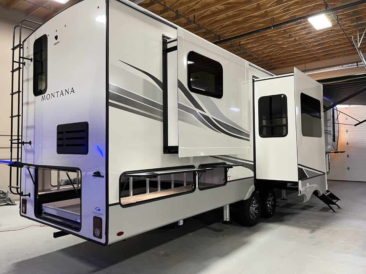 SOLD NEW 2023 Keystone Montana 3901rk Acheson, AB