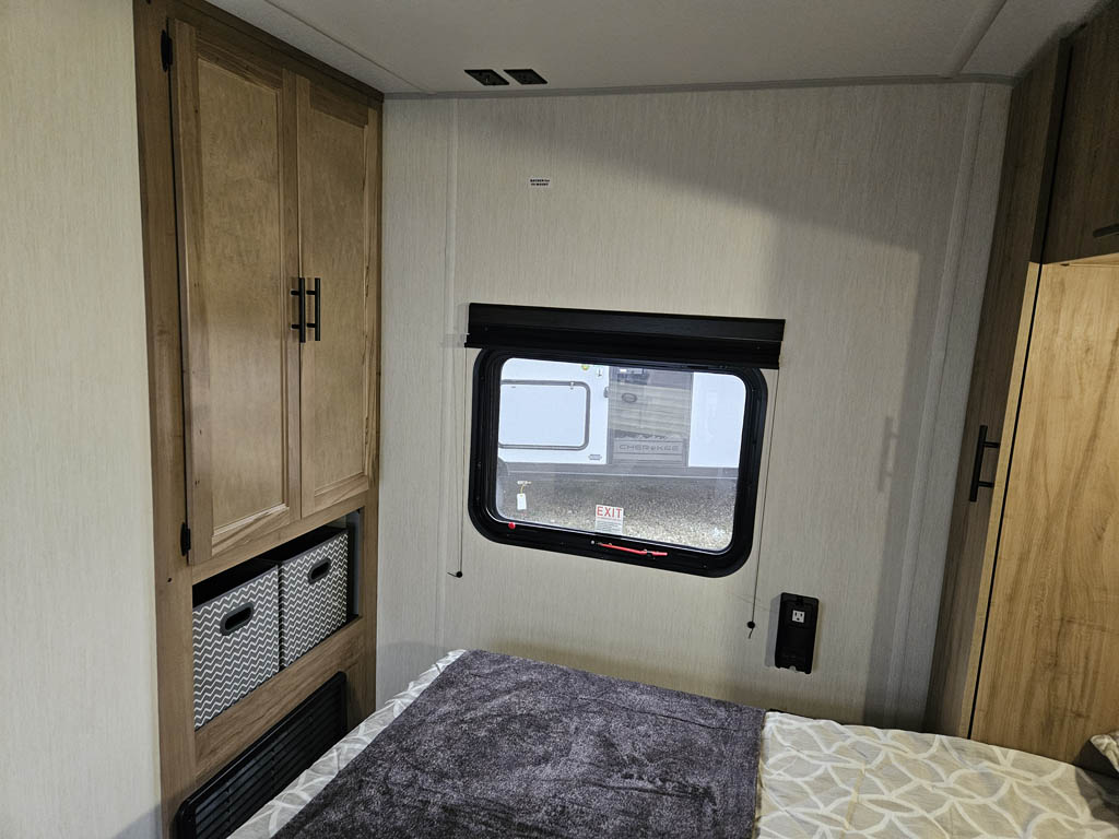 2025 Forest River Cherokee Grey Wolf 27LH Travel Trailer for Sale All