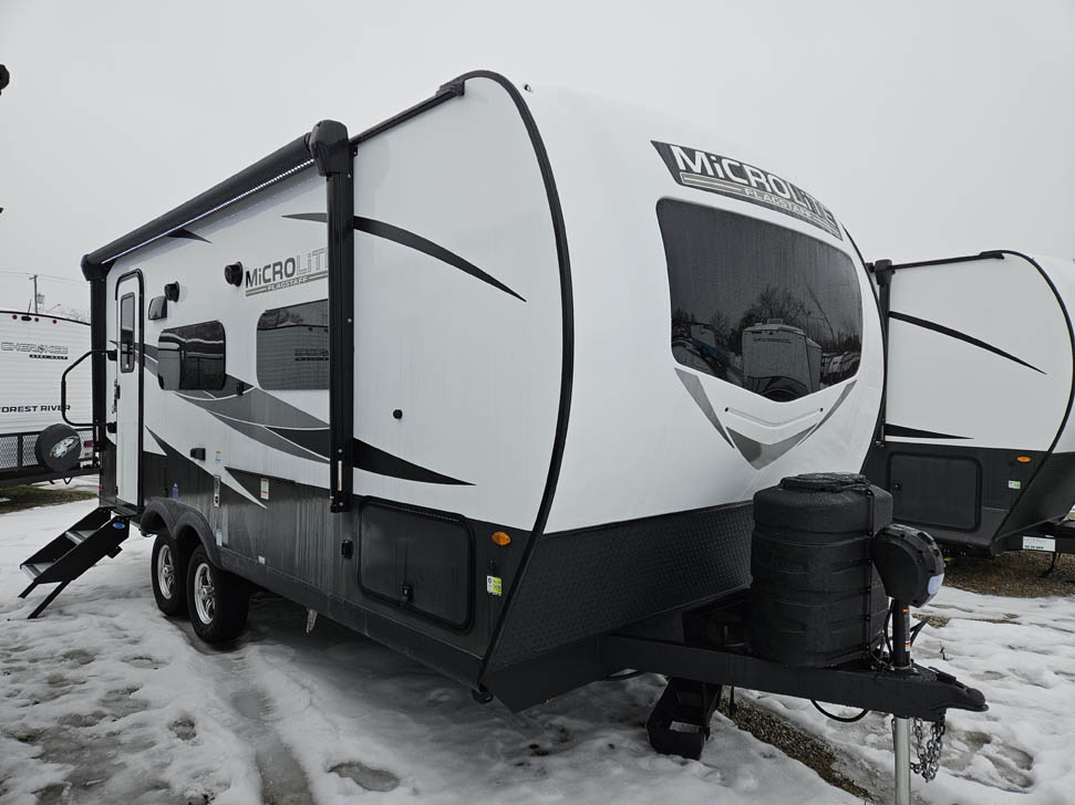 Flagstaff Micro Lite 21FBRS Travel Trailer