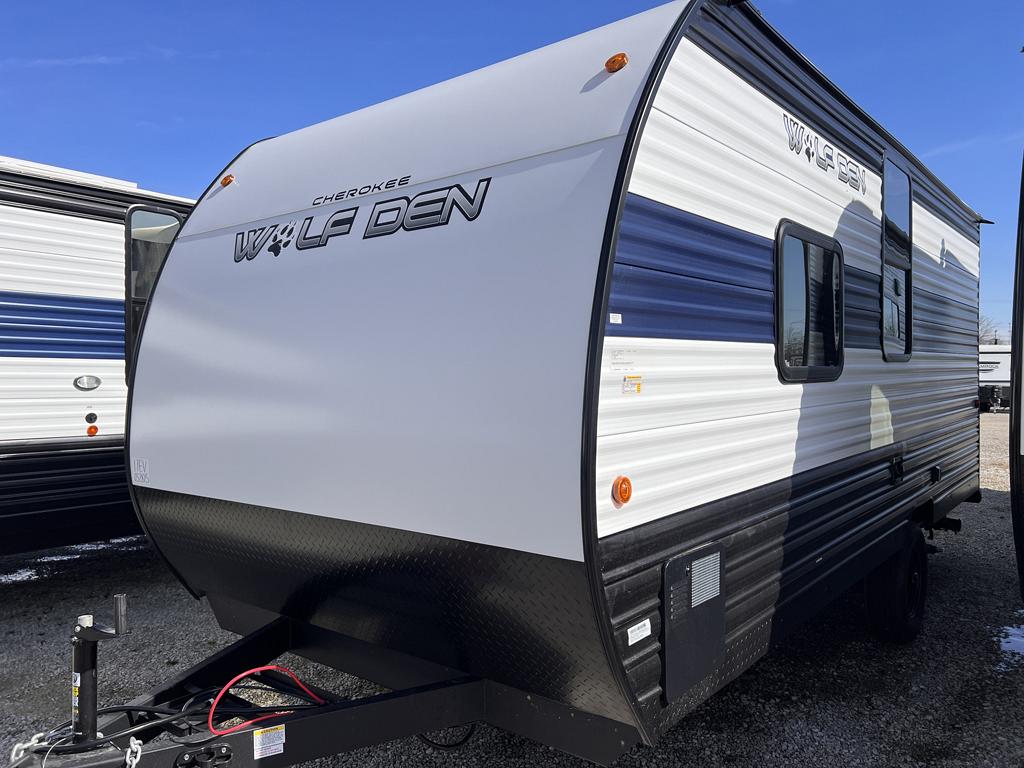 SOLD 2024 Cherokee Wolf Den 17EV Light Weight Camper