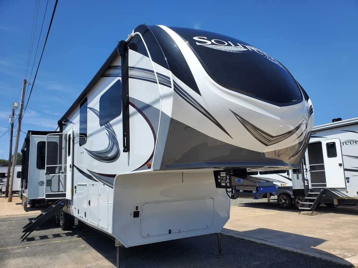 NEW 2023 Grand Design Solitude 378MBSR Bossier City, LA