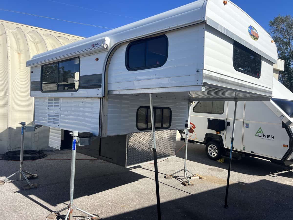 SOLD USED 2014 Alaskan Camper Alaskan-tel Cab Telescopic 8'COFD ...