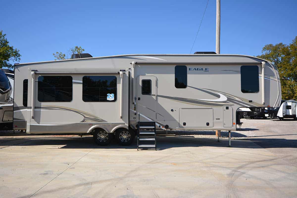 Jayco Eagle RVs | Fifth Wheels & Travel Trailers | Tulsa RV Sales