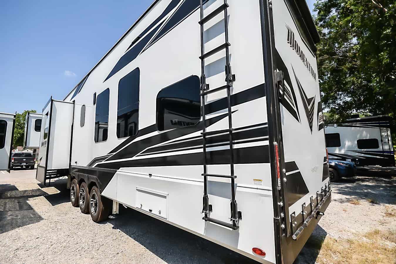 SOLD NEW 2022 Grand Design Momentum 381 MS-R 381MS-R | Tulsa, OK