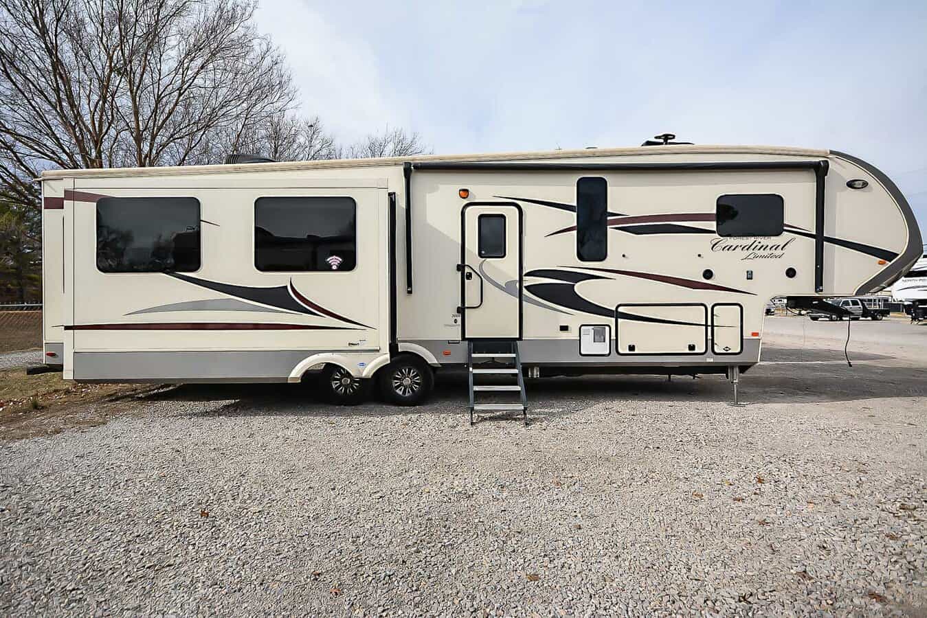 New and used Fifth Wheel Campers for sale