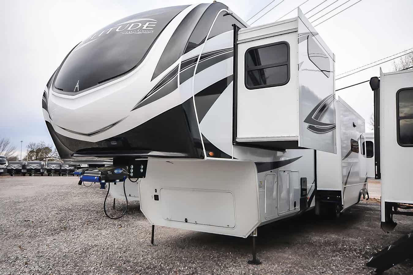 NEW 2023 Grand Design Solitude 391 DLR 391DLR Tulsa, OK