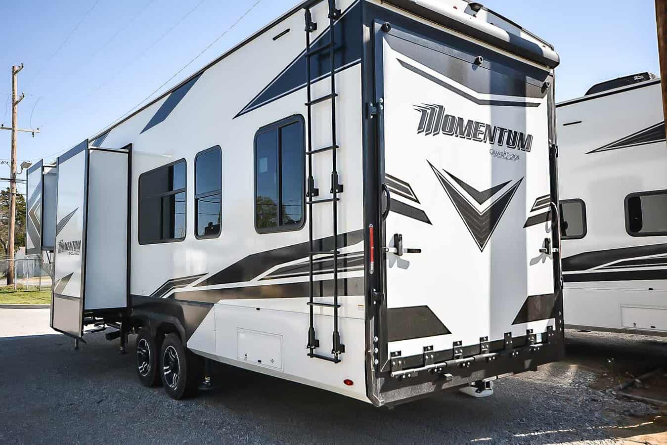 NEW 2023 Grand Design Momentum 315 G-R 315G | Tulsa, OK