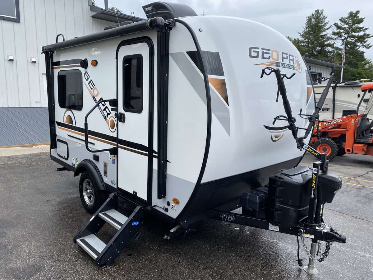 SOLD USED 2021 FOREST RIVER ROCKWOOD 15TB GEO-PRO | Weare, NH