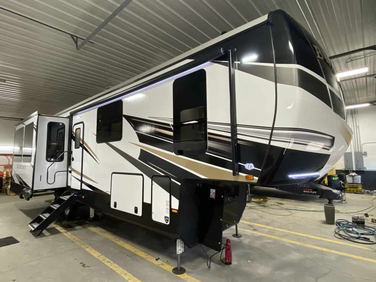 SOLD NEW 2022 HEARTLAND RV BIG HORN 3300DL | Weare, NH