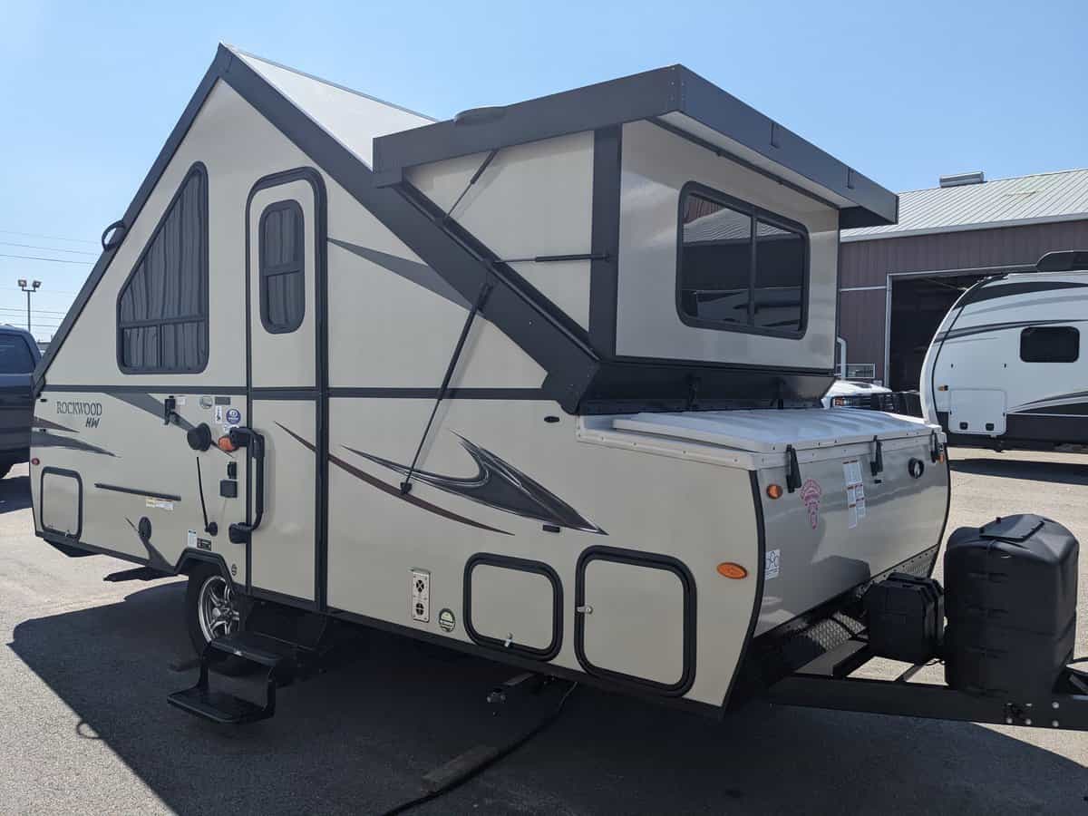 USED 2018 ROCKWOOD PREMIER 215HW | Martinez, GA