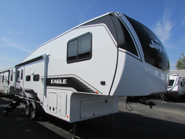 2024 Jayco Eagle 25RUC 5th wheel trailer | Maroa, IL