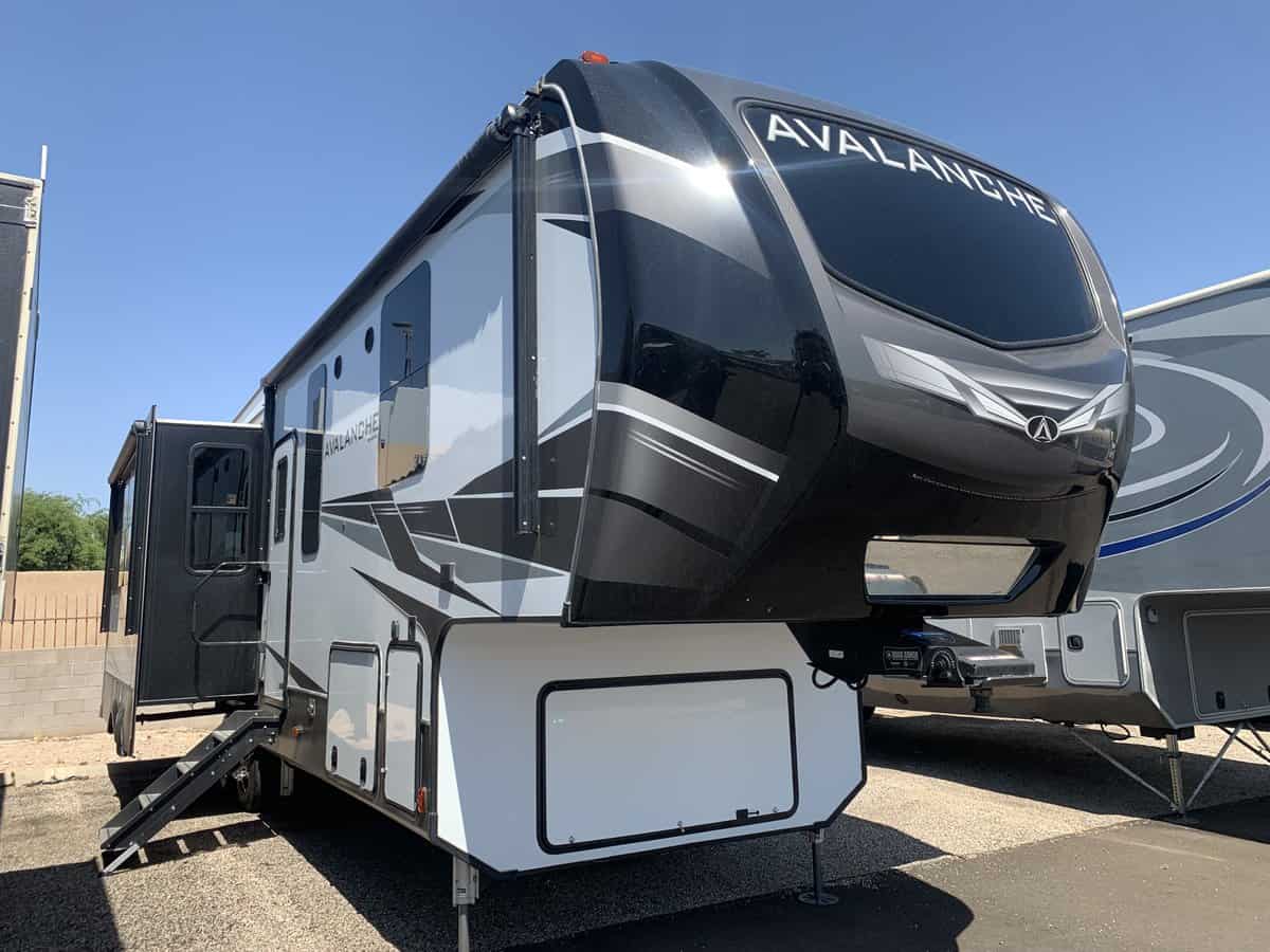 USED 2020 Keystone Avalanche 312RS | Tucson, AZ