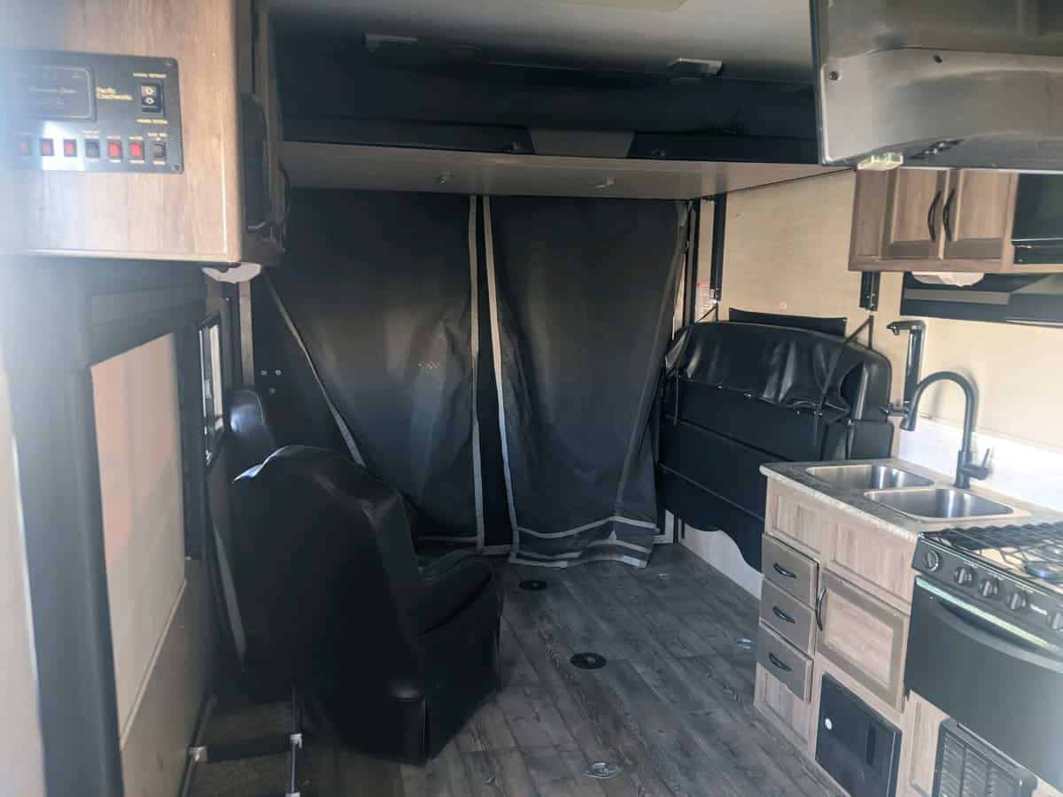 USED 2017 Pacific Coachwork Powerlite 22FS | Tucson, AZ