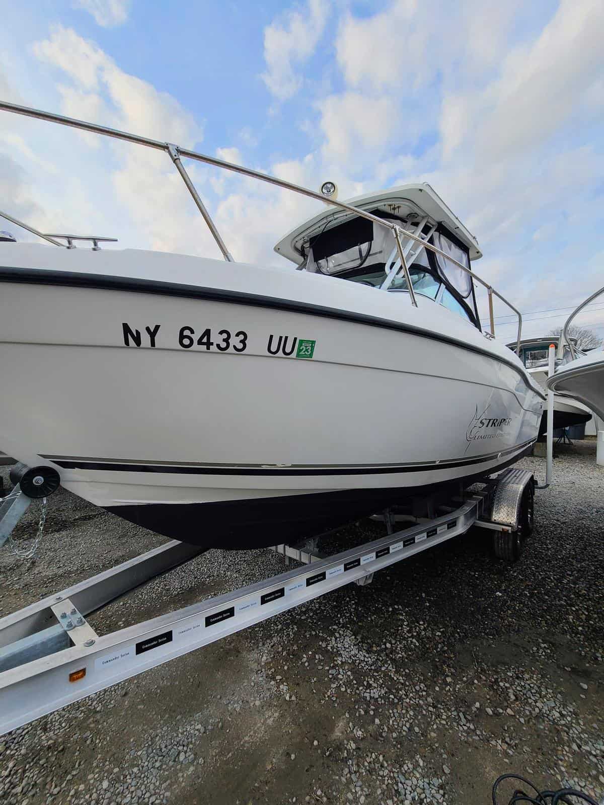 USED 2000 Seaswirl Striper 2600 - Great Bay Marine