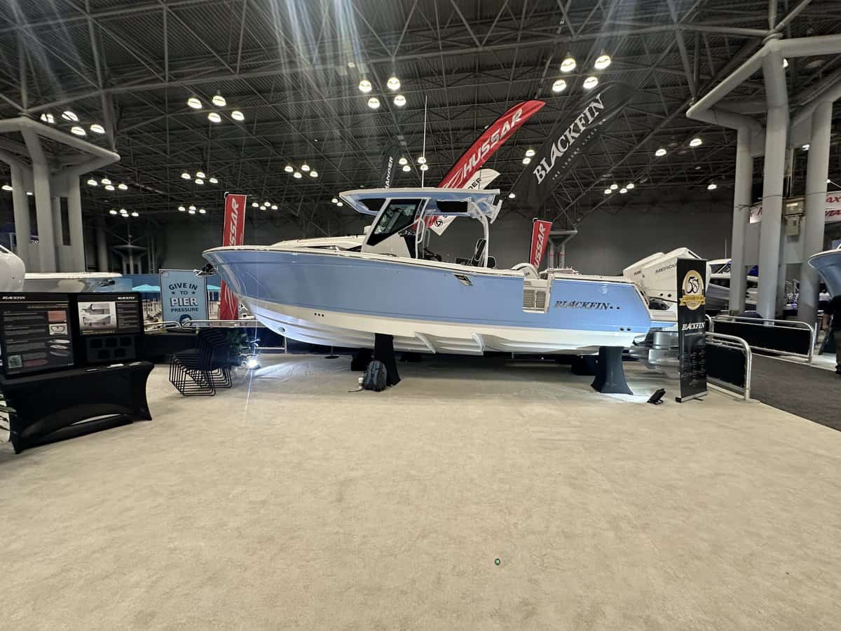 NEW 2024 Blackfin 302CC - Great Bay Marine