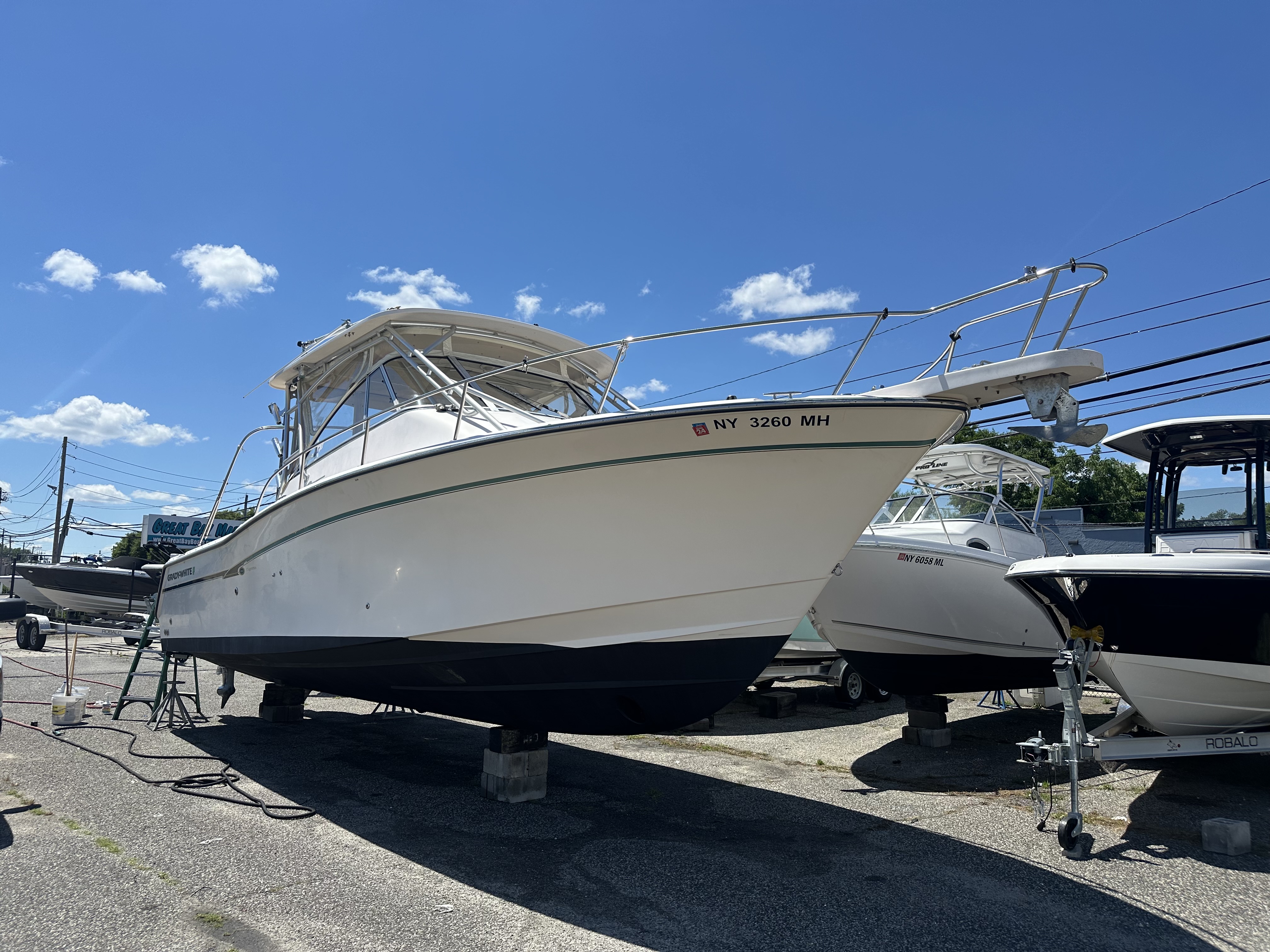 USED 2011 Grady White 330 Express - Great Bay Marine