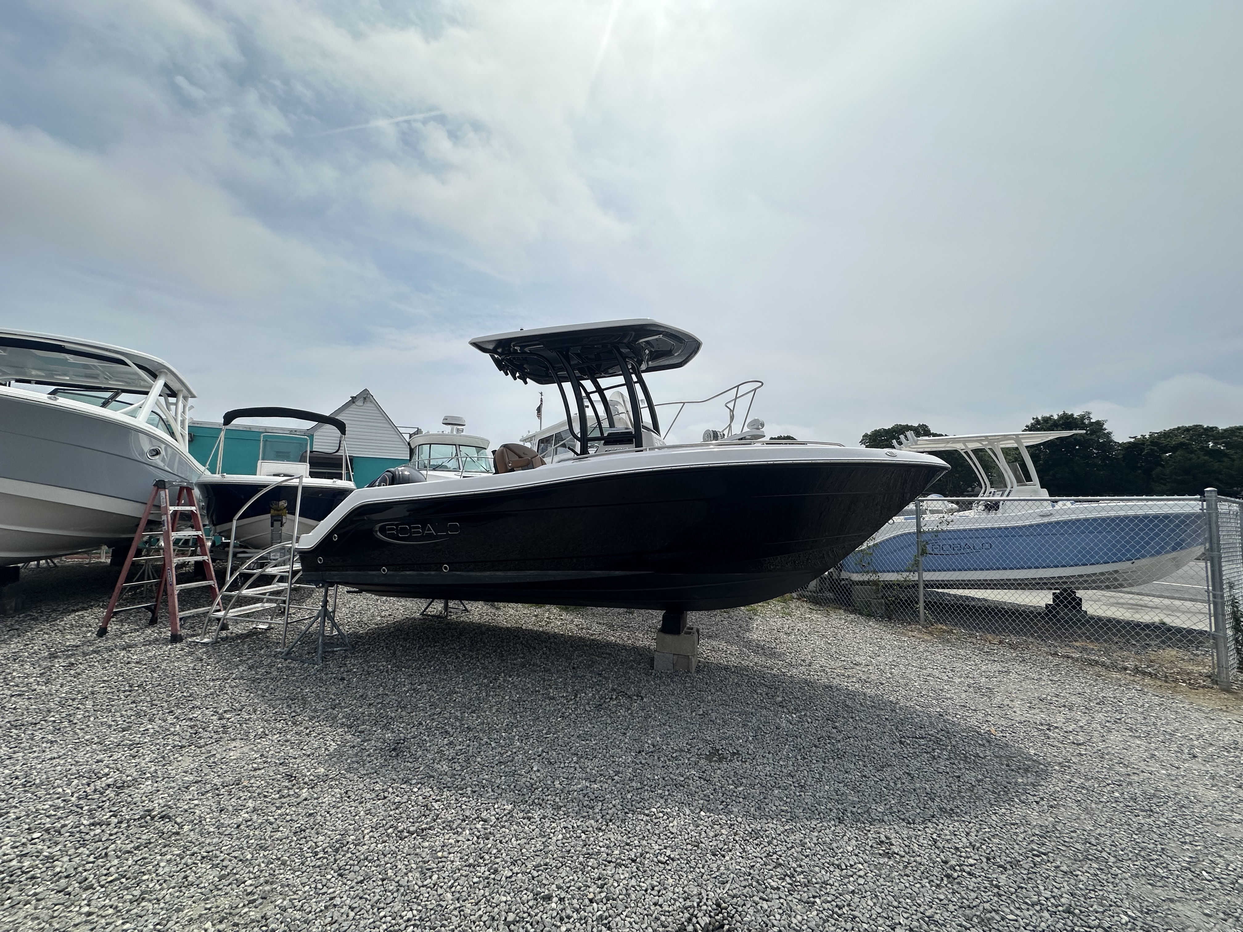 2024 Robalo R222EX - Great Bay Marine