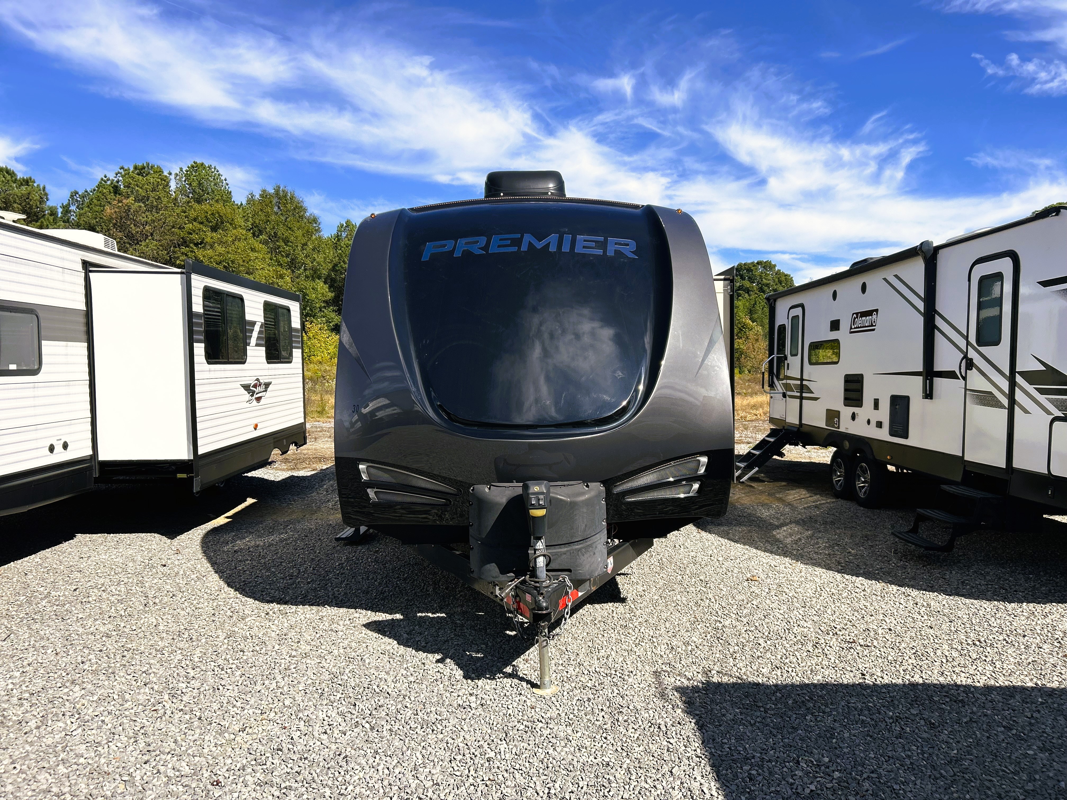 Image of 2019 KEYSTONE RV PREMIER BULLET ULTRA LIGHT 26 RB