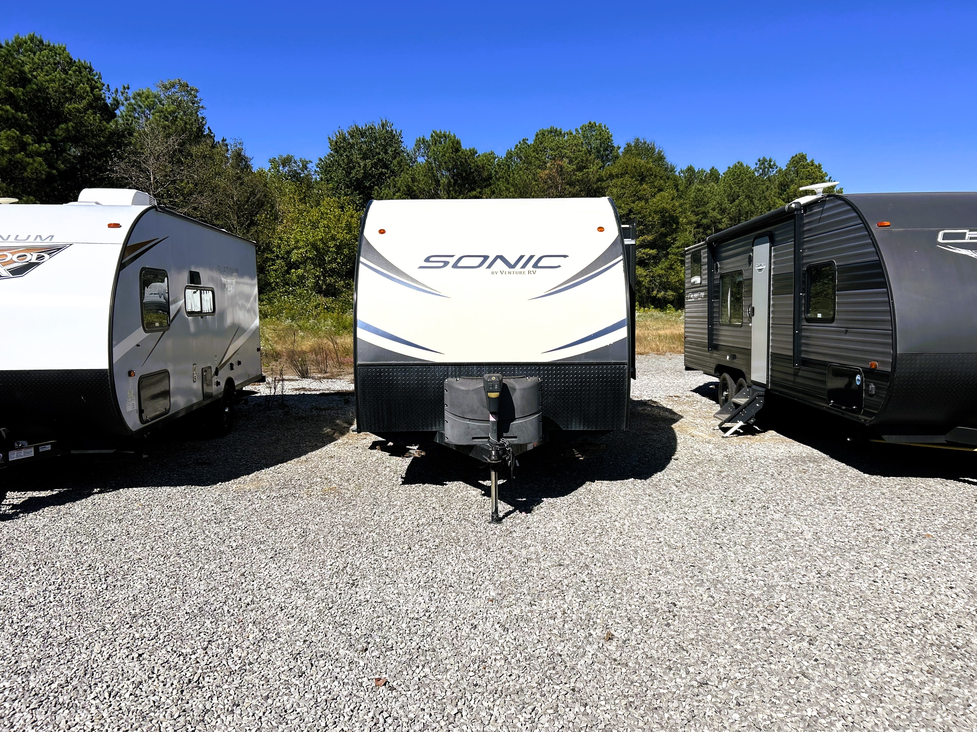 Image of 2018 VENTURE RV SONIC 234 VBH