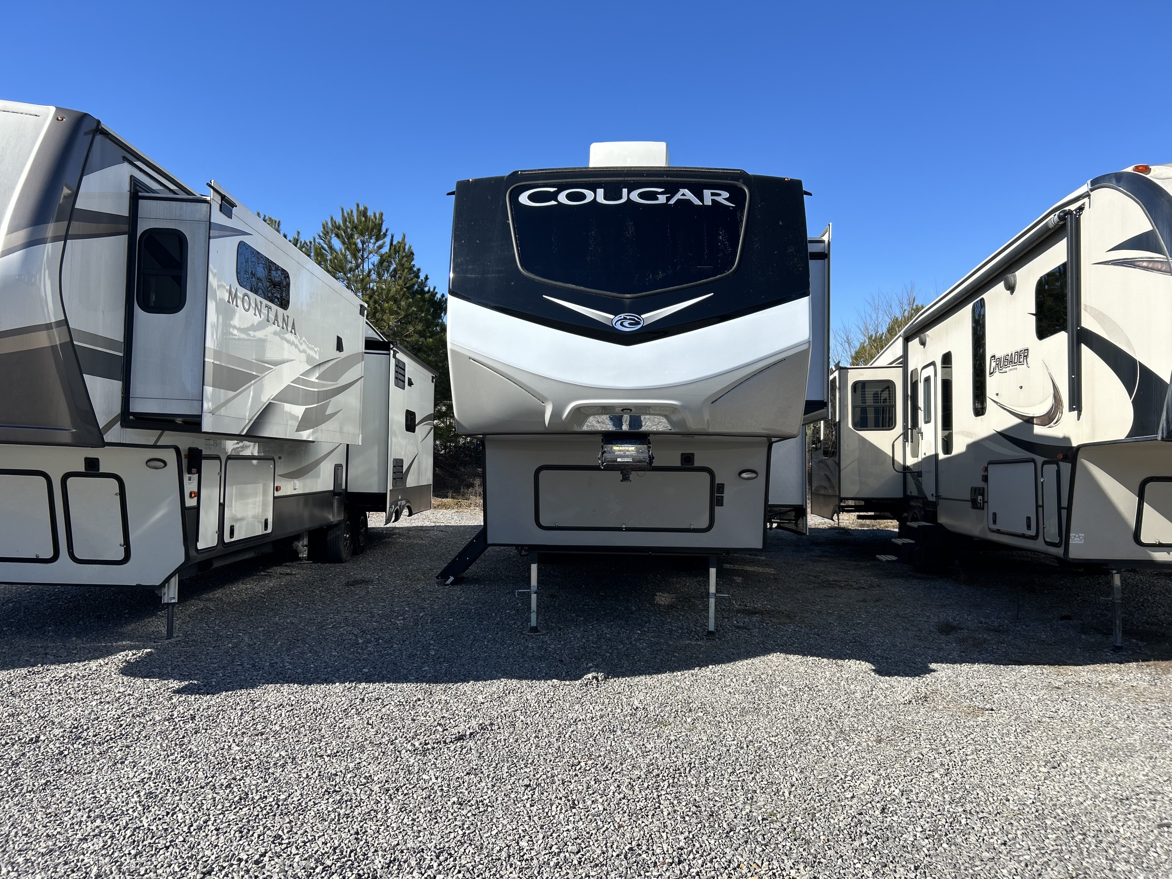 Image of 2022 KEYSTONE RV COUGAR PREMIUM 364 BHL