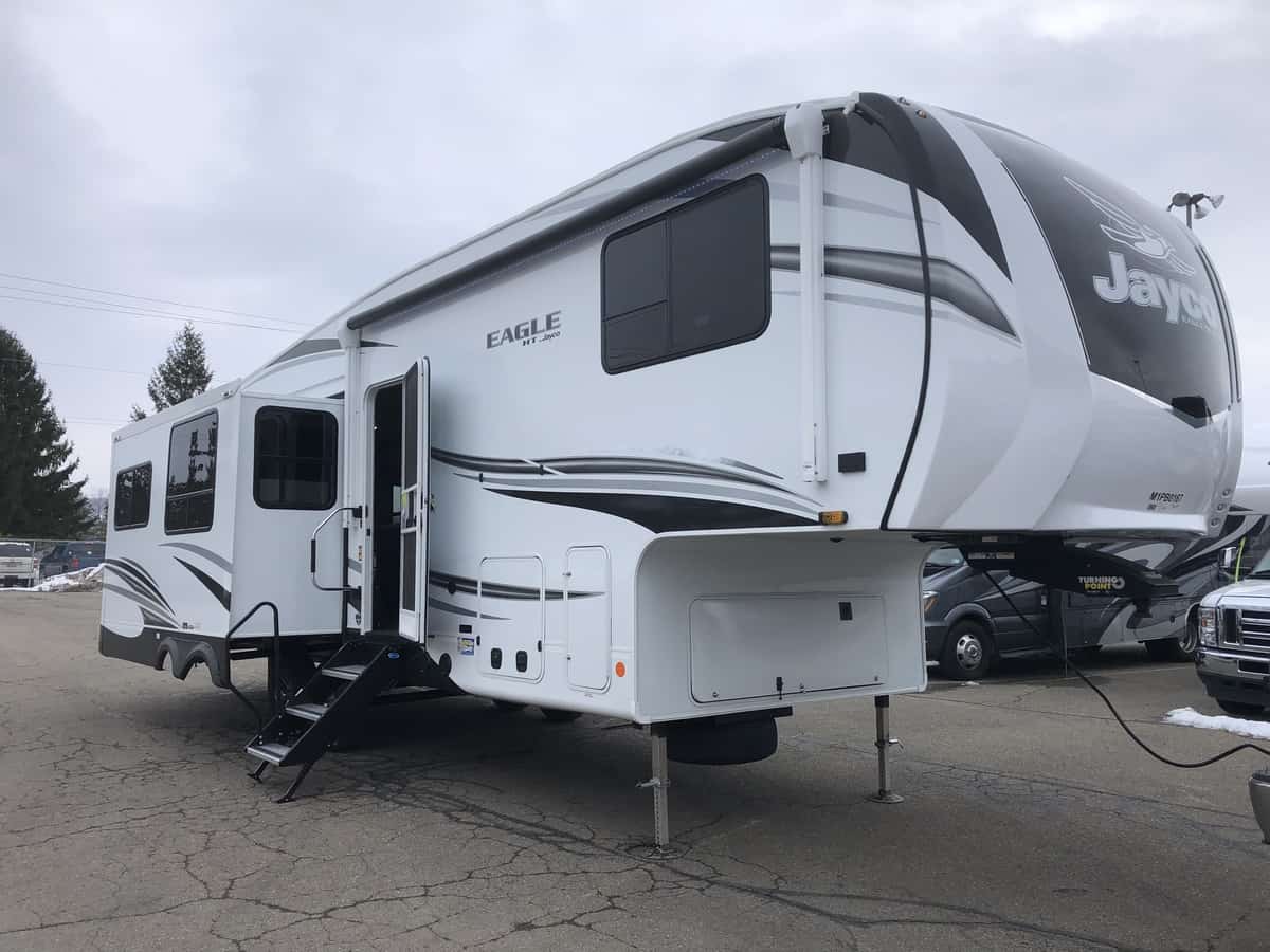 NEW 2021 Jayco Eagle 30.5CKTS Nichols, NY