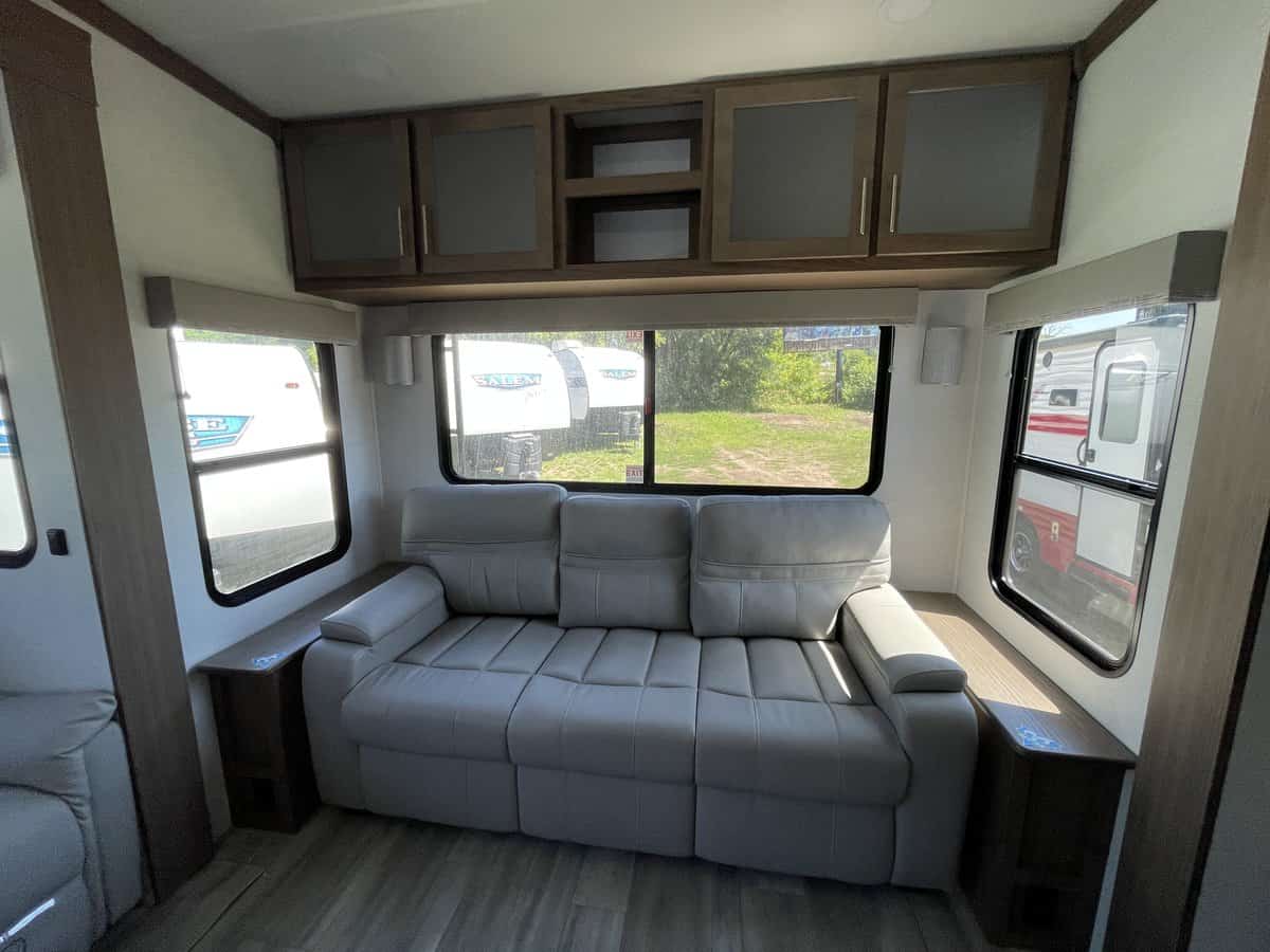 New 2024 Alliance Rv Avenue 32rls 