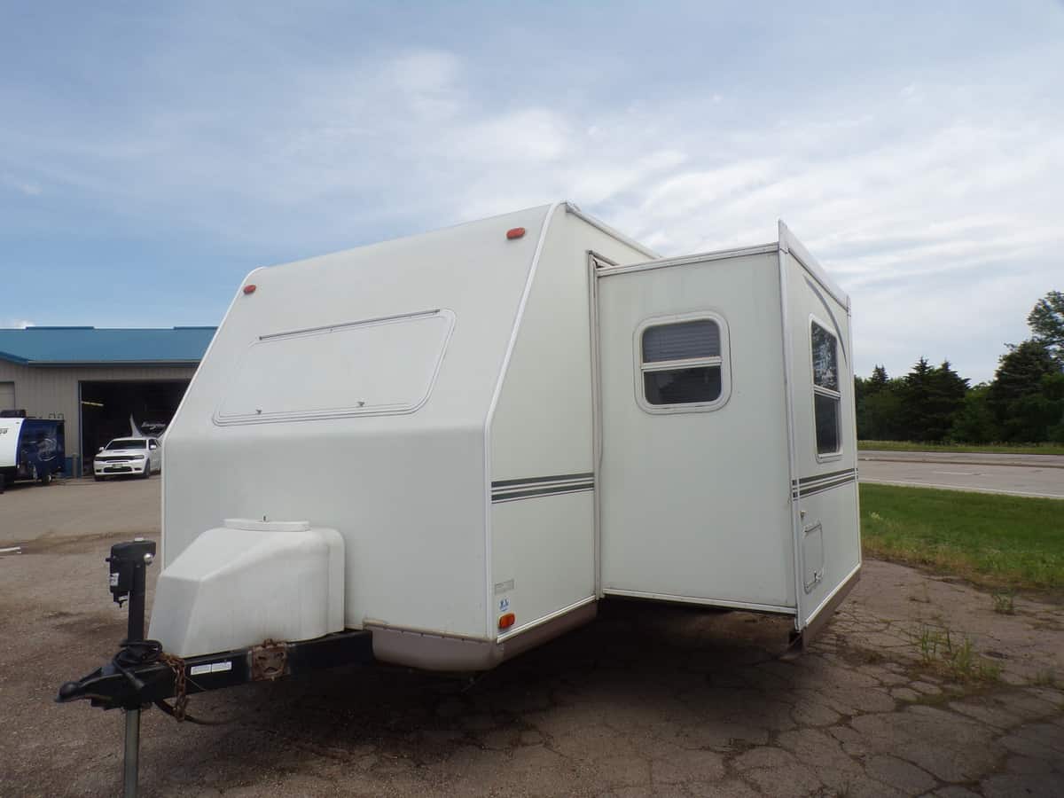 SOLD USED 2004 Forest River Flagstaff Super Lite 26DS | Lake Crystal, MN