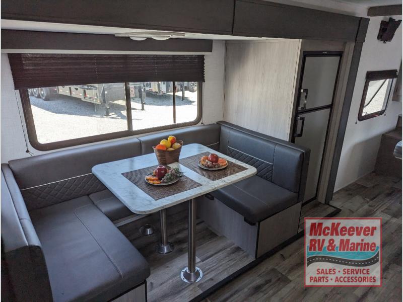 SOLD Used 2022 Dutchmen RV Coleman Light 2455BH | Sweetwater, TN