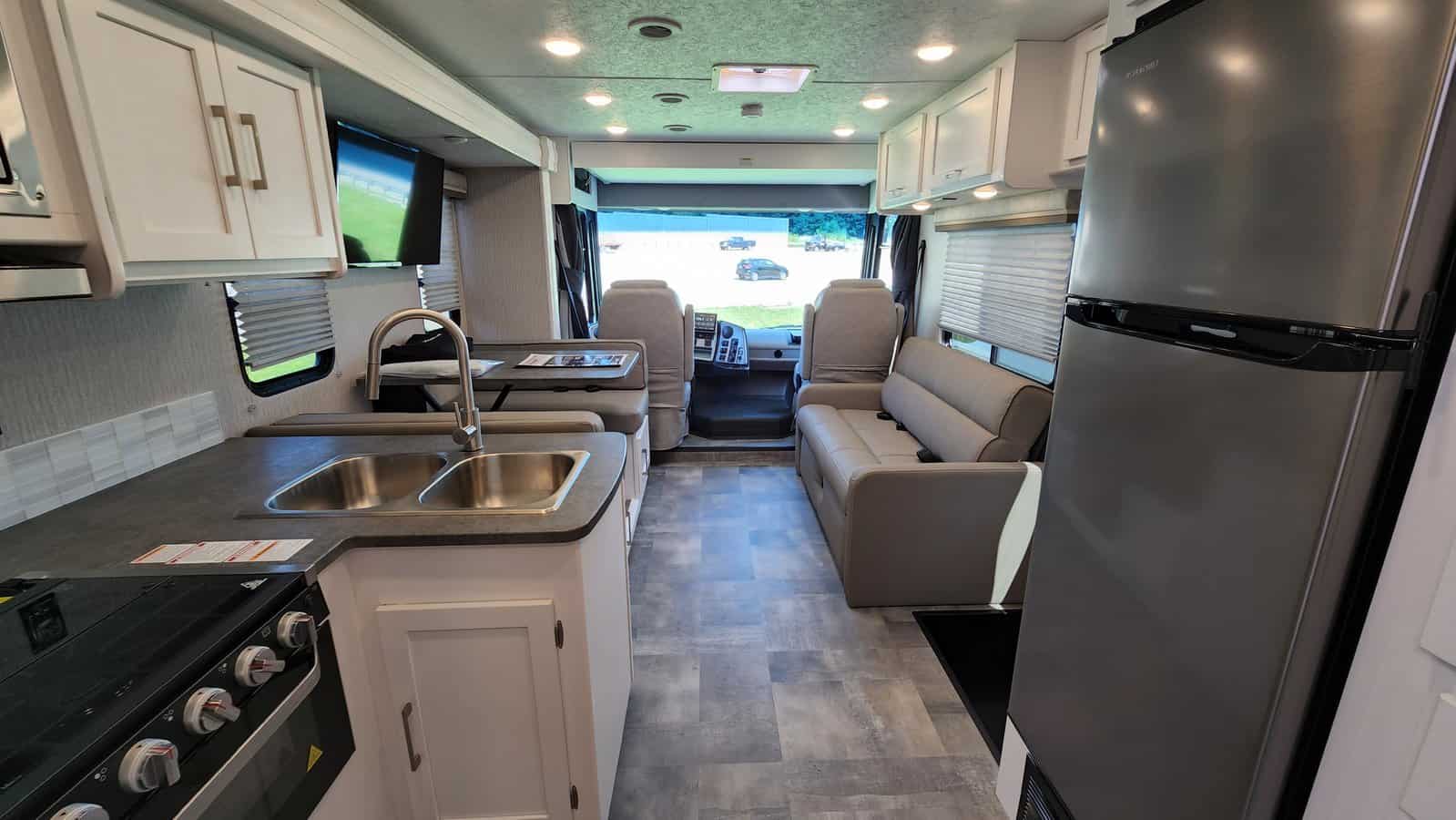 NEW 2023 Coachmen Pursuit 29XPS | St. Louis, MO