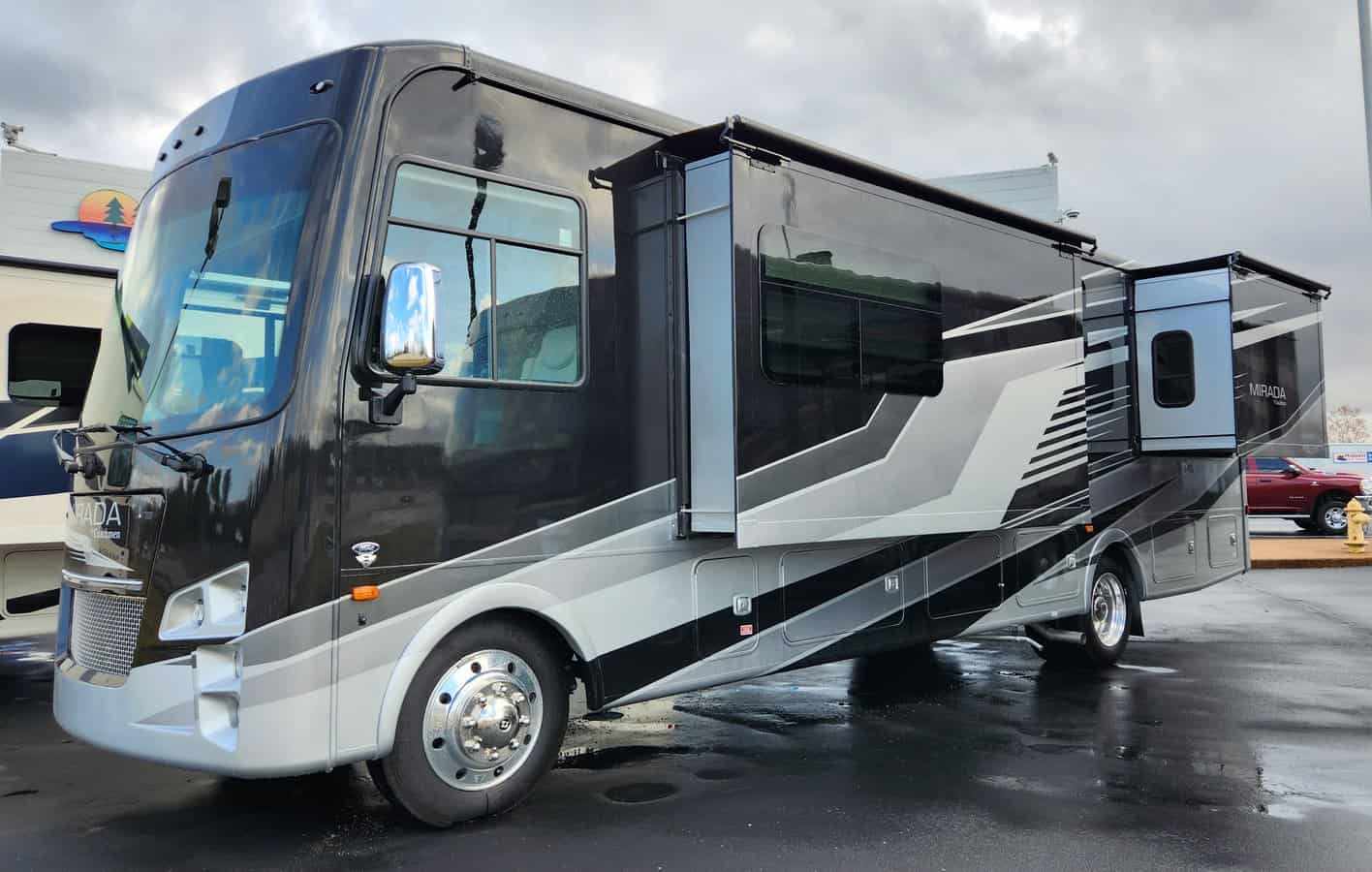 New 2023 Coachmen Mirada 315ks St Louis Mo