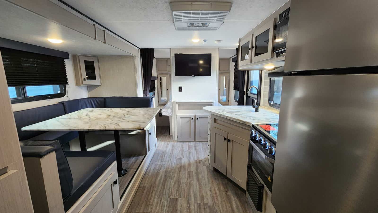 NEW 2024 Coachmen Apex 245BHS | St. Louis, MO